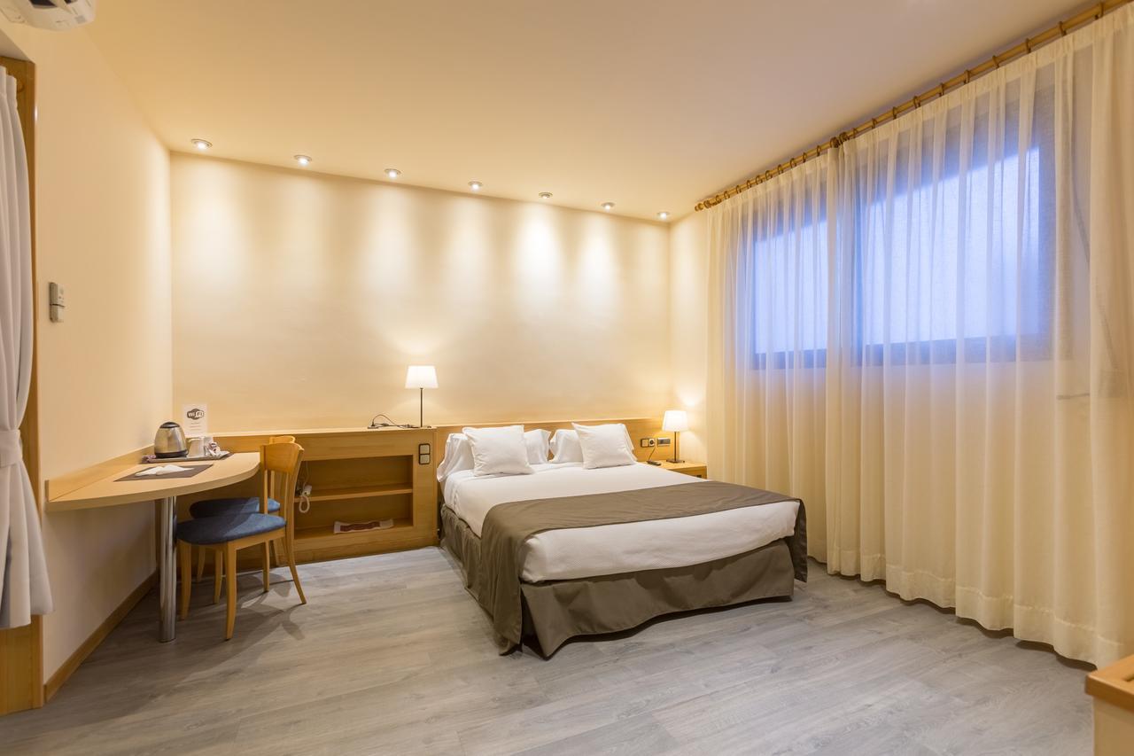 Dv Apartahotel *