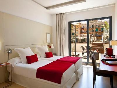 Grupotel Gran Via 678 Hotel 4*