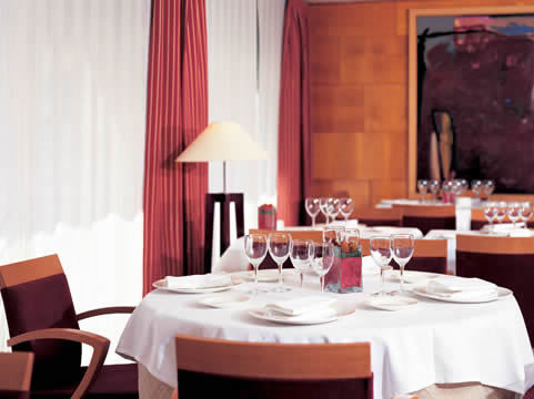 Nh Les Corts Hotel 3*