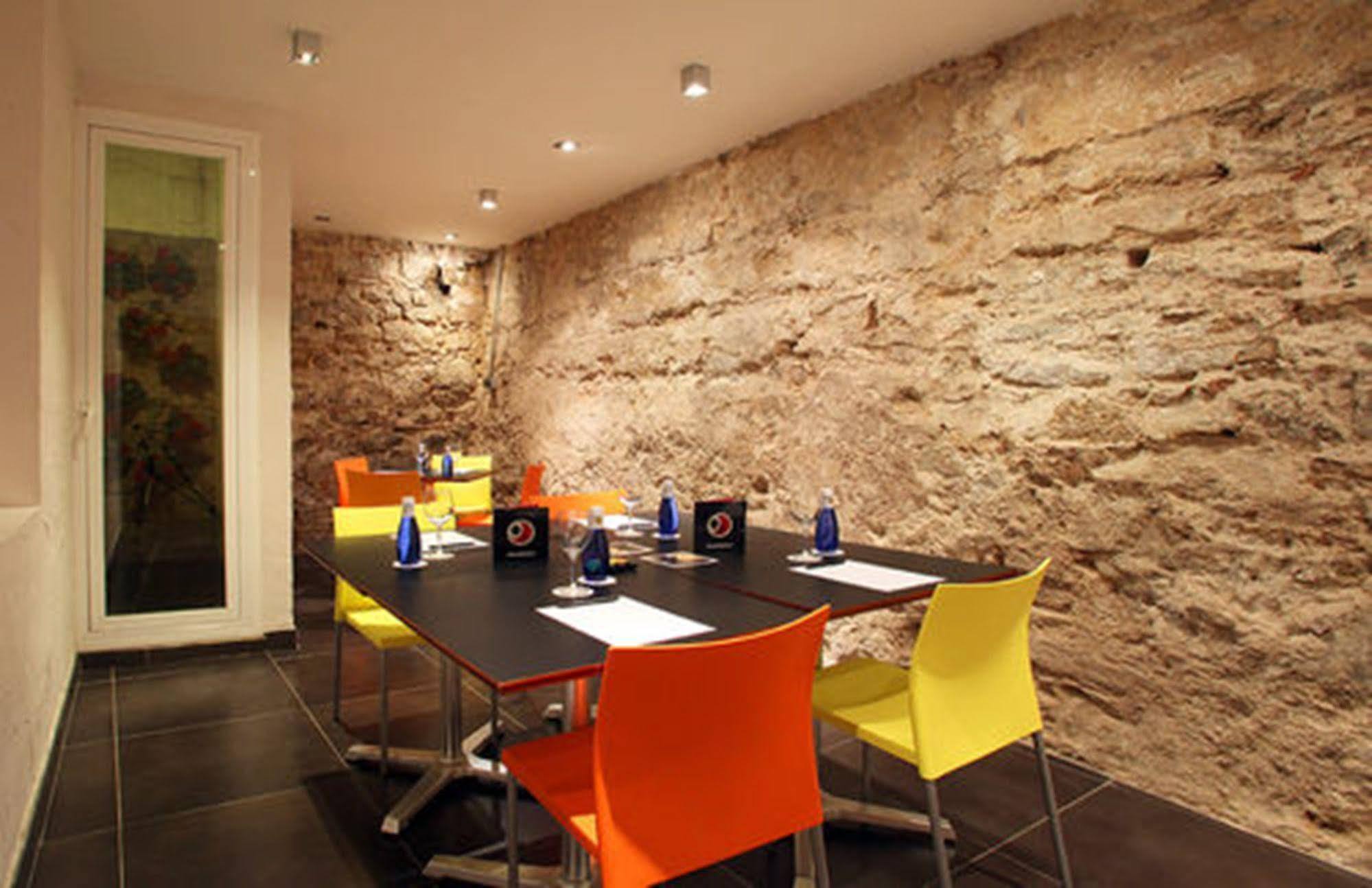 Ciutat Vella Apartamento *