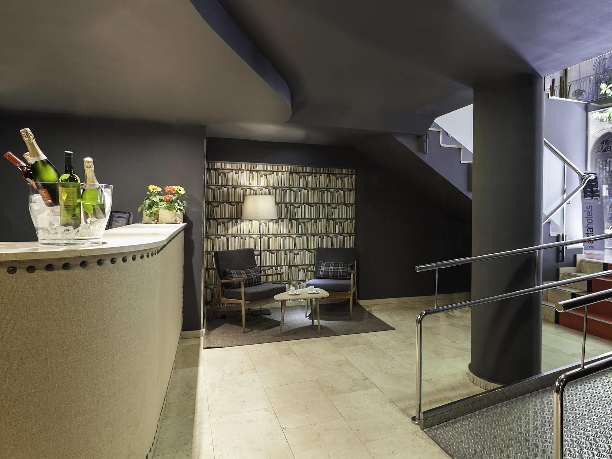 Acta Bcn 40 Hotel 2*