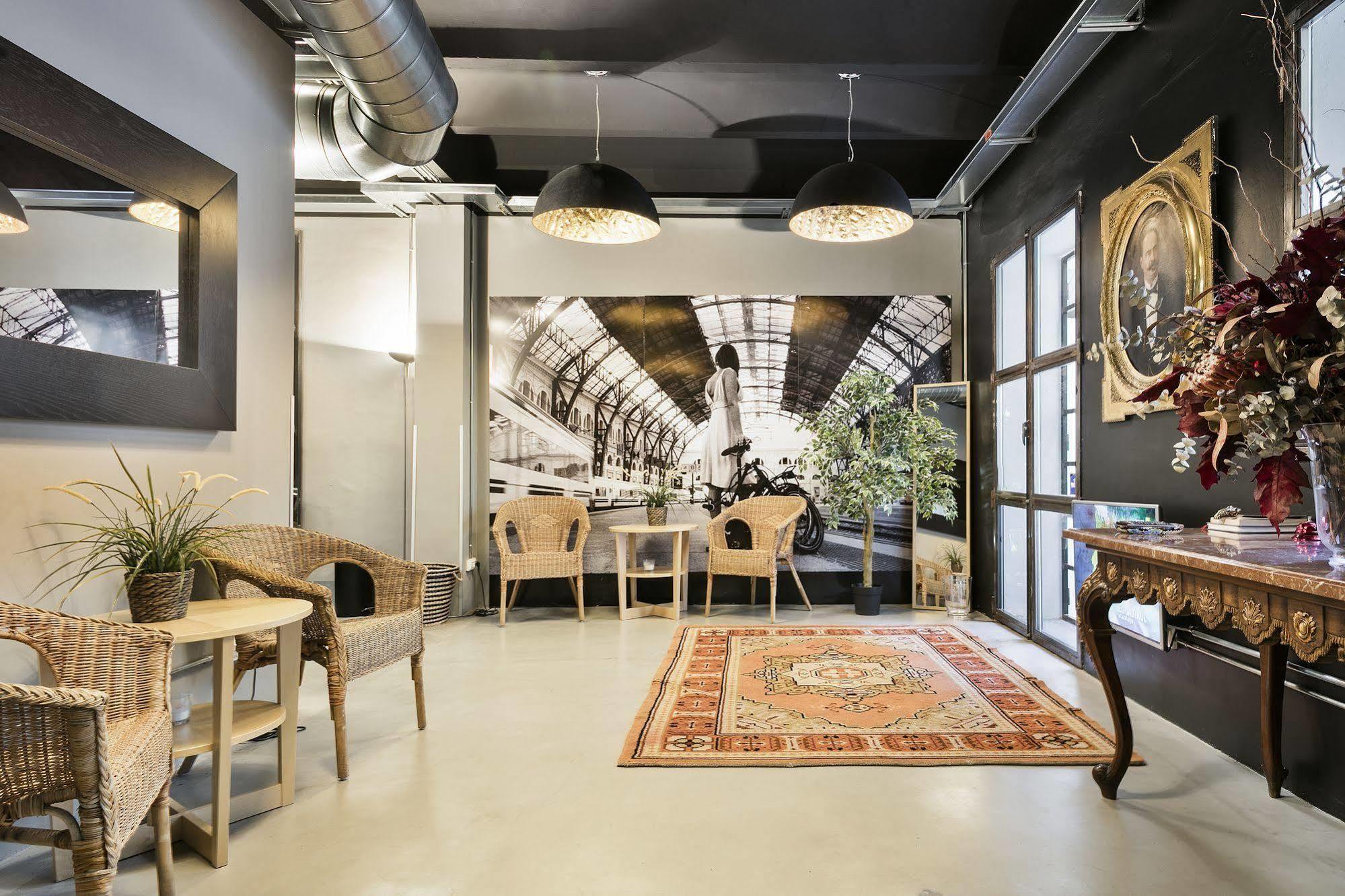 Fira By Gaiarooms Apartment Barcelona