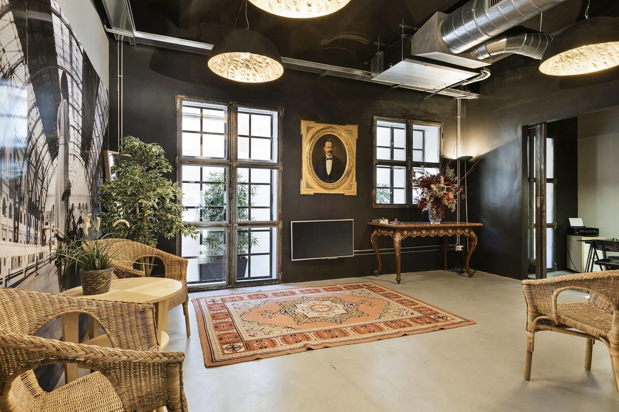 Fira By Gaiarooms Apartment Barcelona