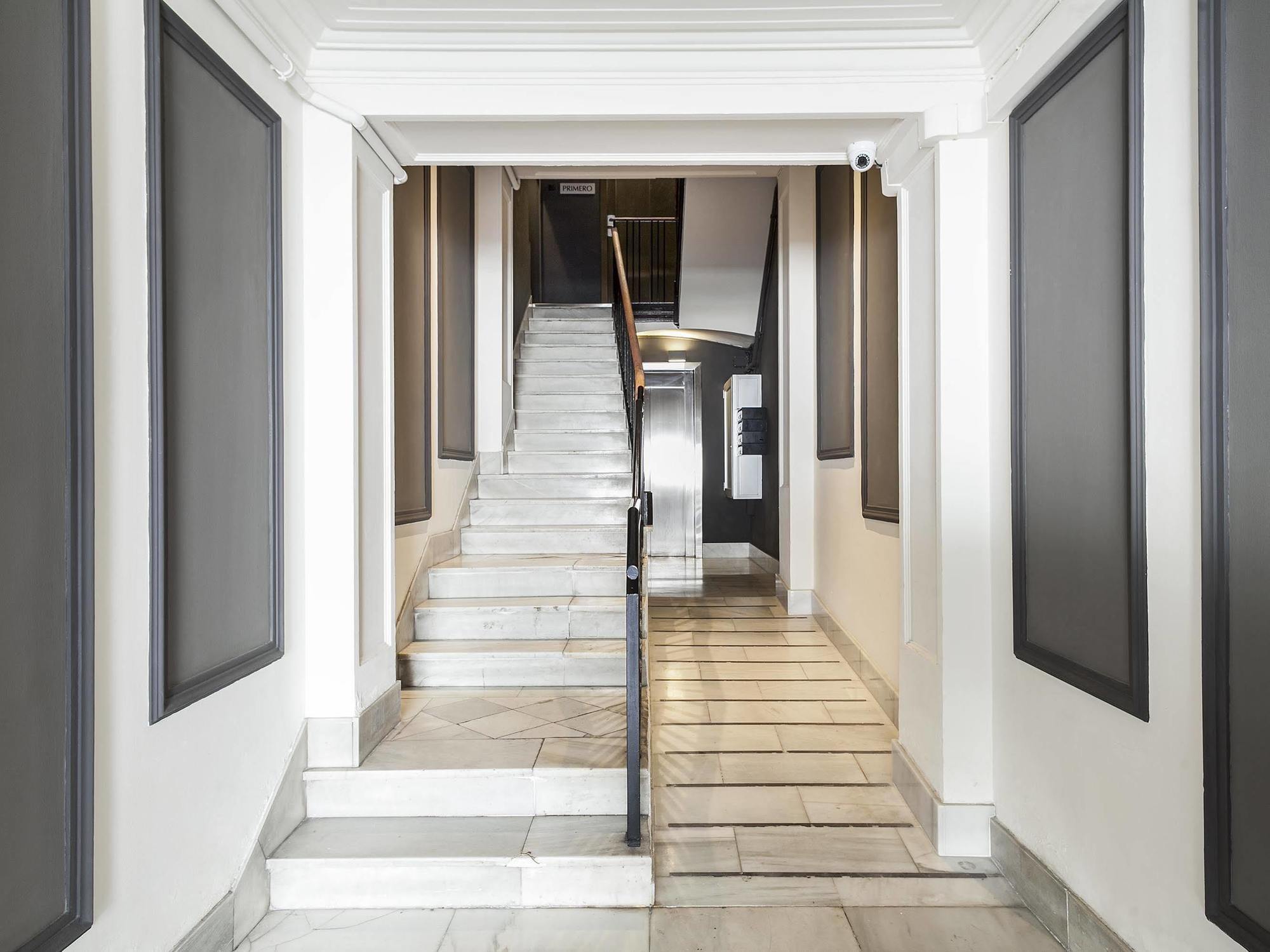 Apartment Fira By Gaiarooms Barcelona
