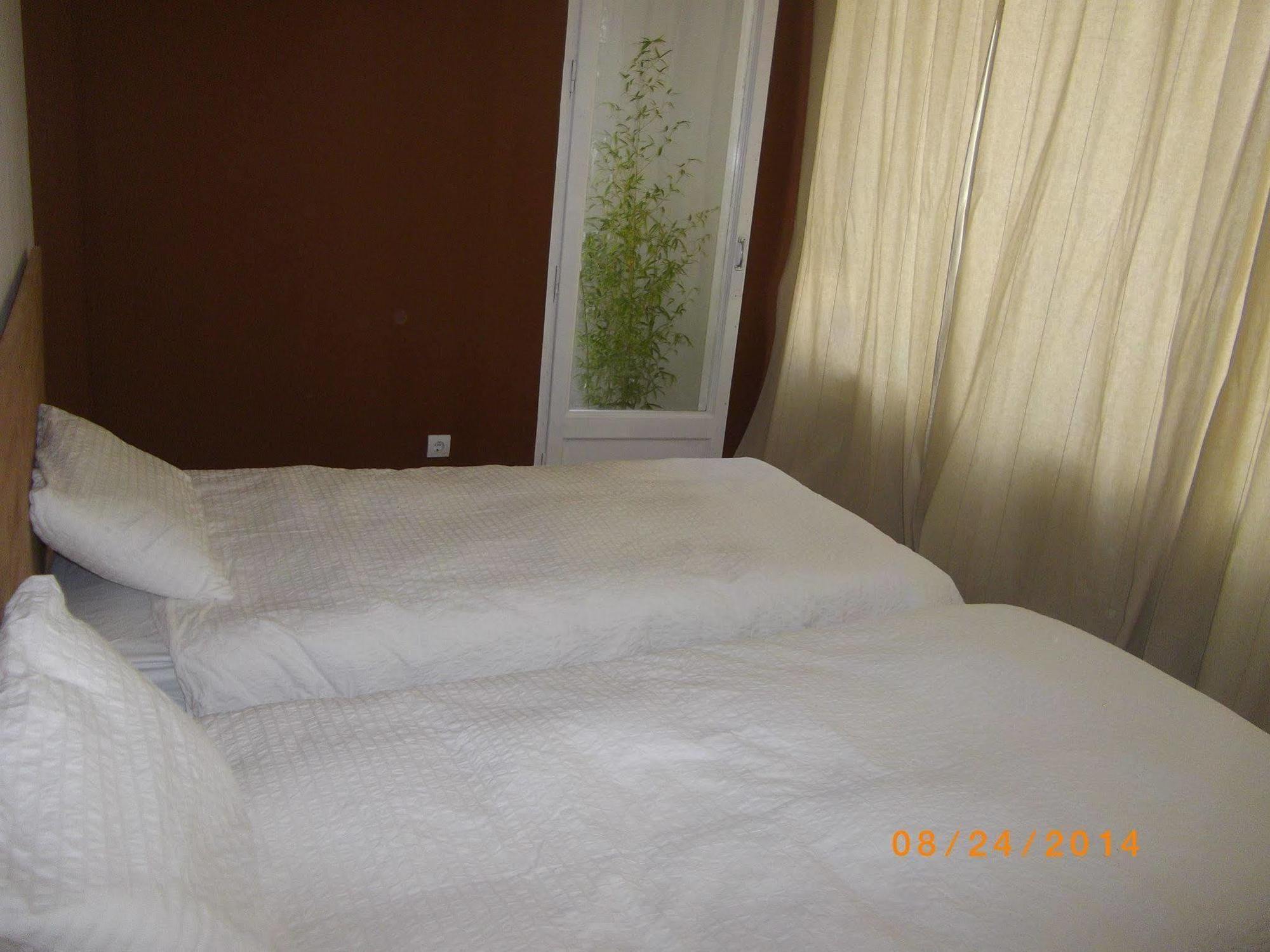 Camino Hostal Barcelona