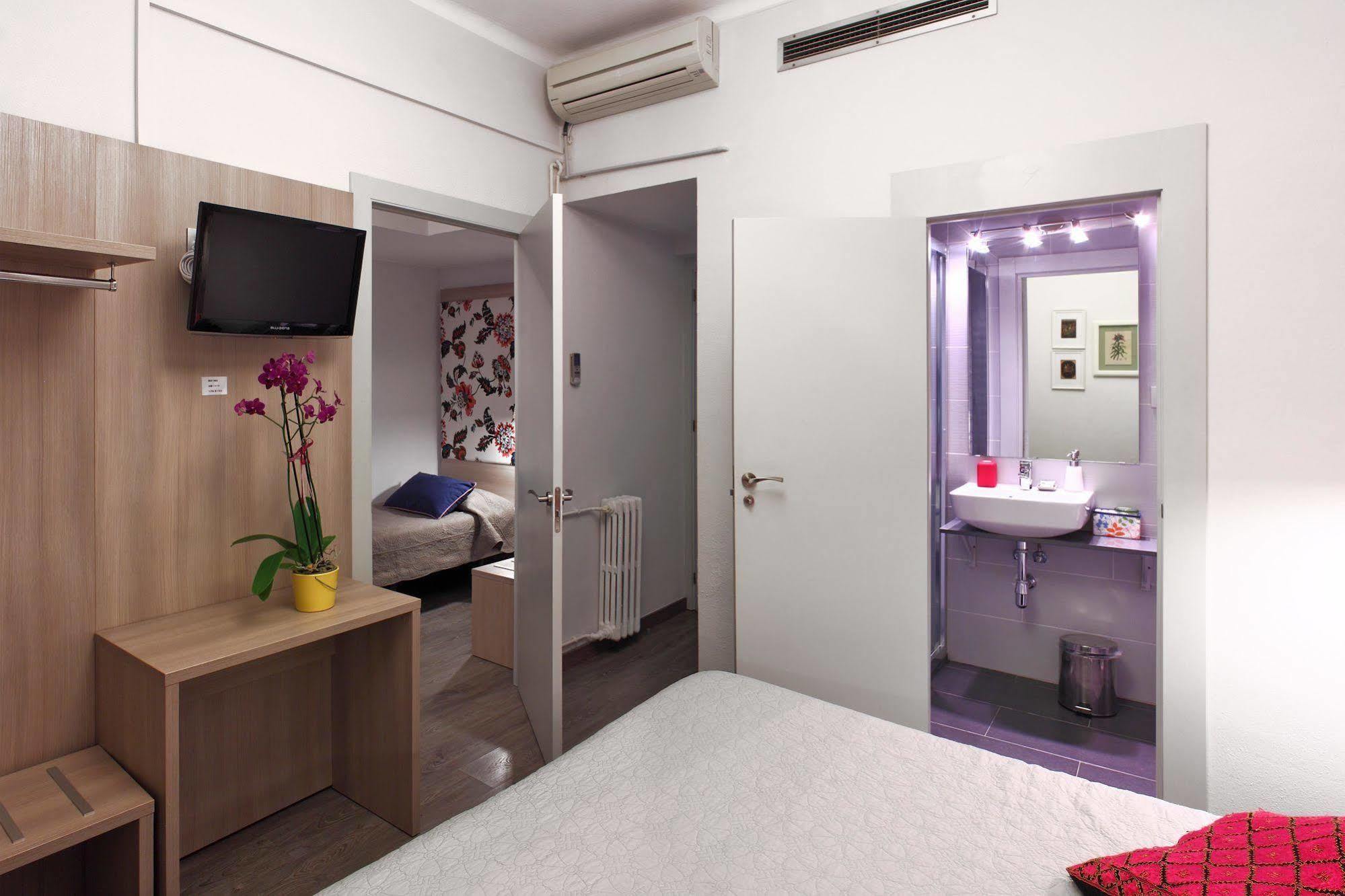 Hotel Ginebra *