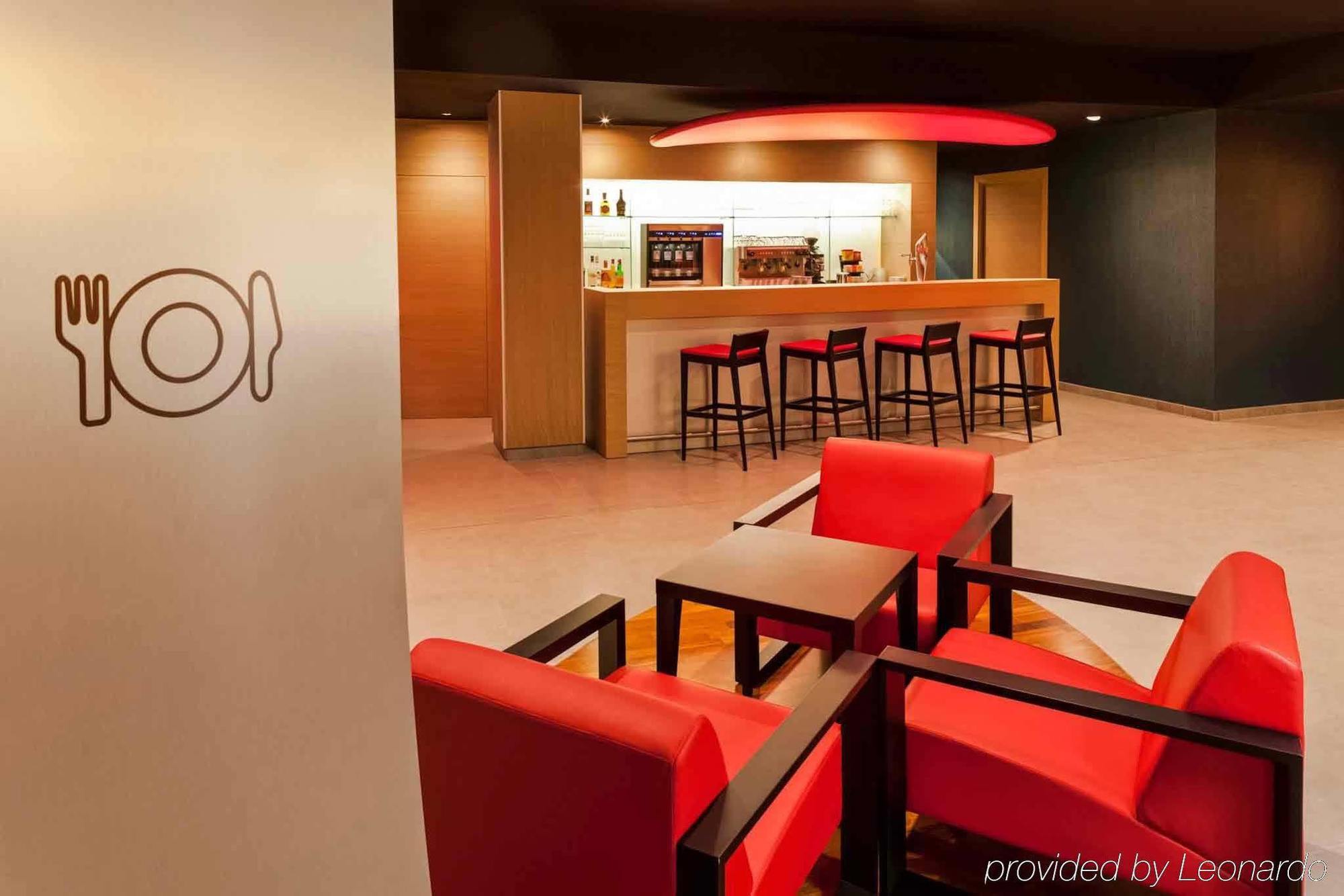 Ibis Centro 2*