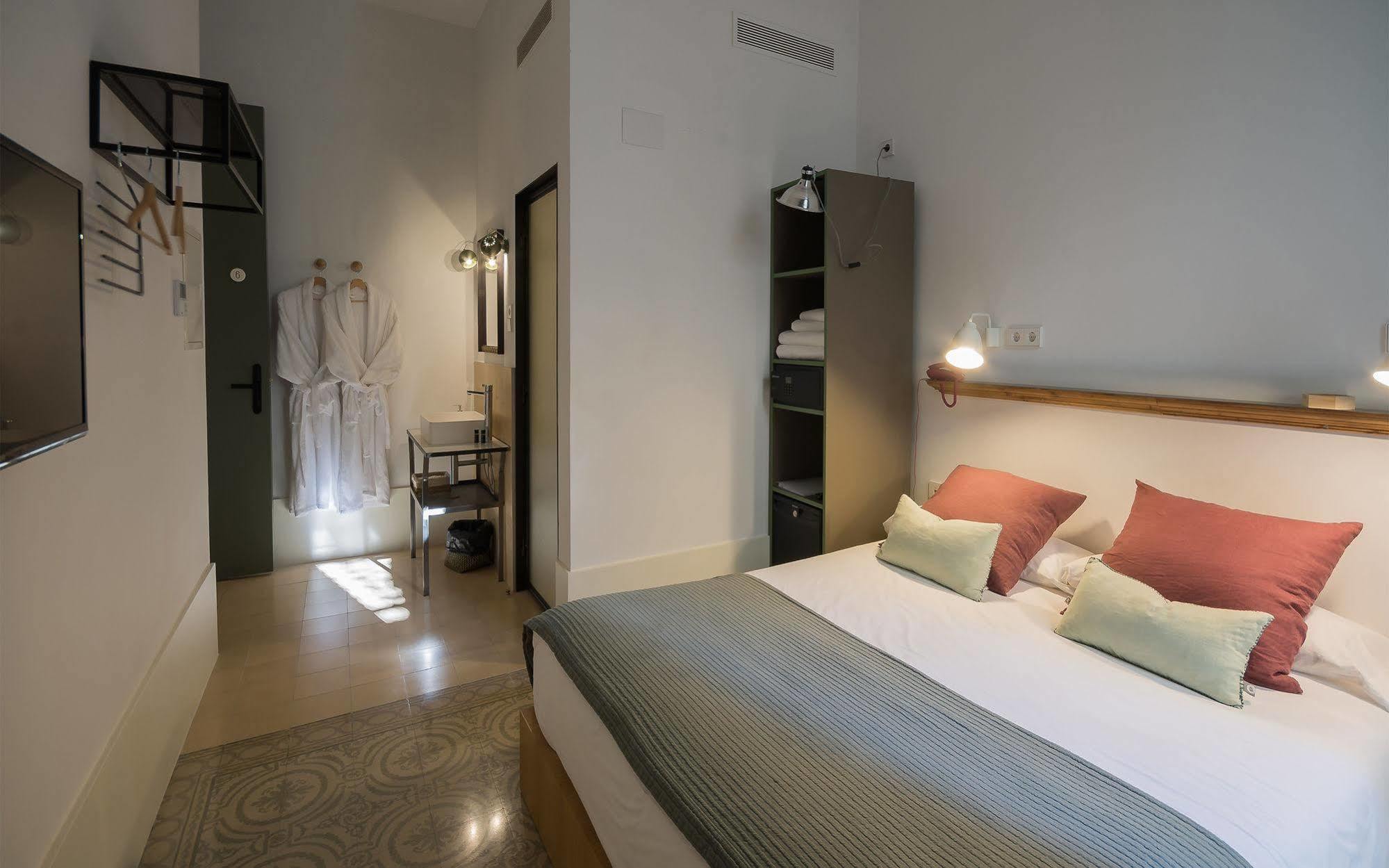 Casa Mathilda Bed and breakfast Barcelona