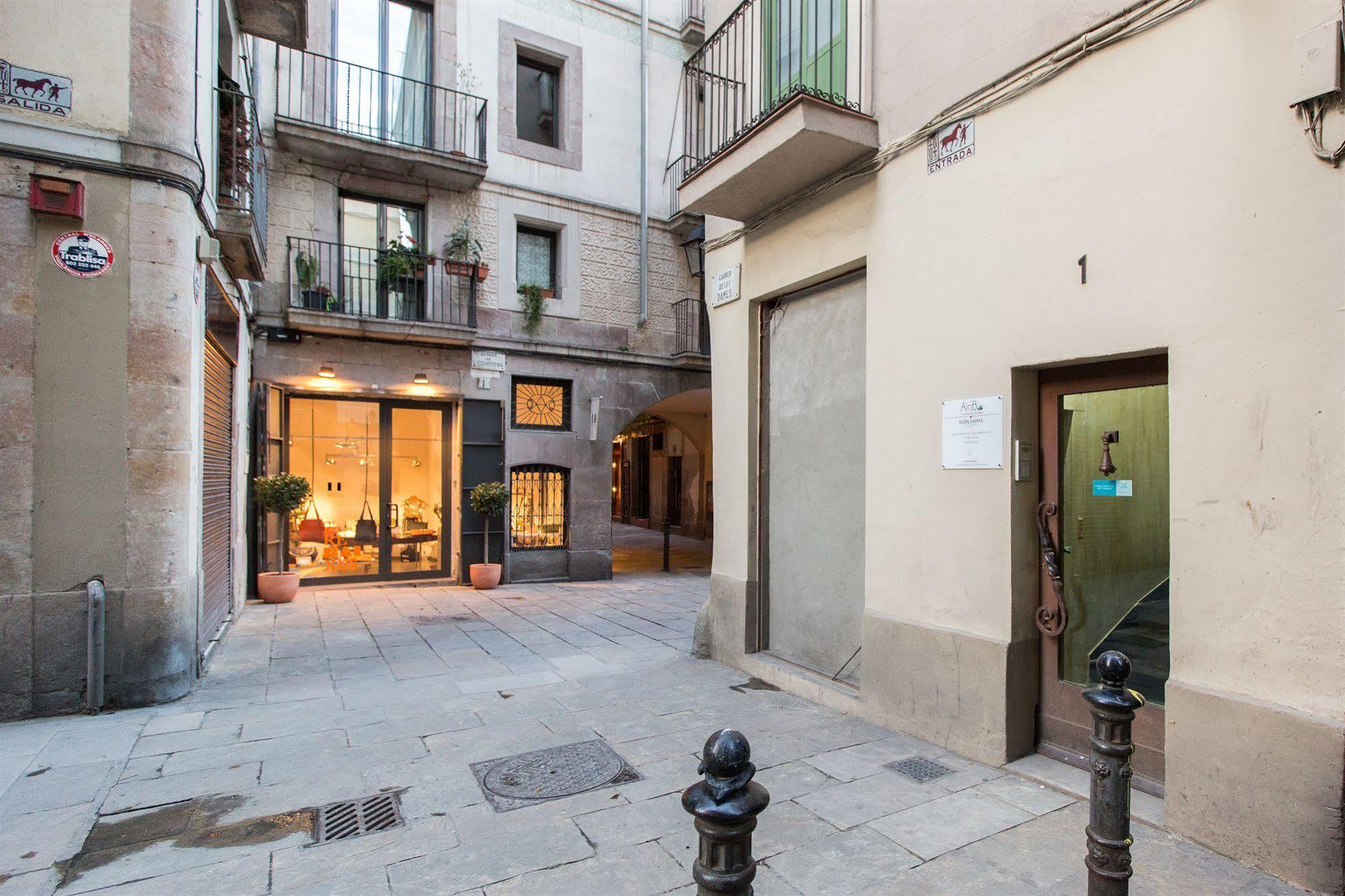 Ainb Born-dames Apartamento *