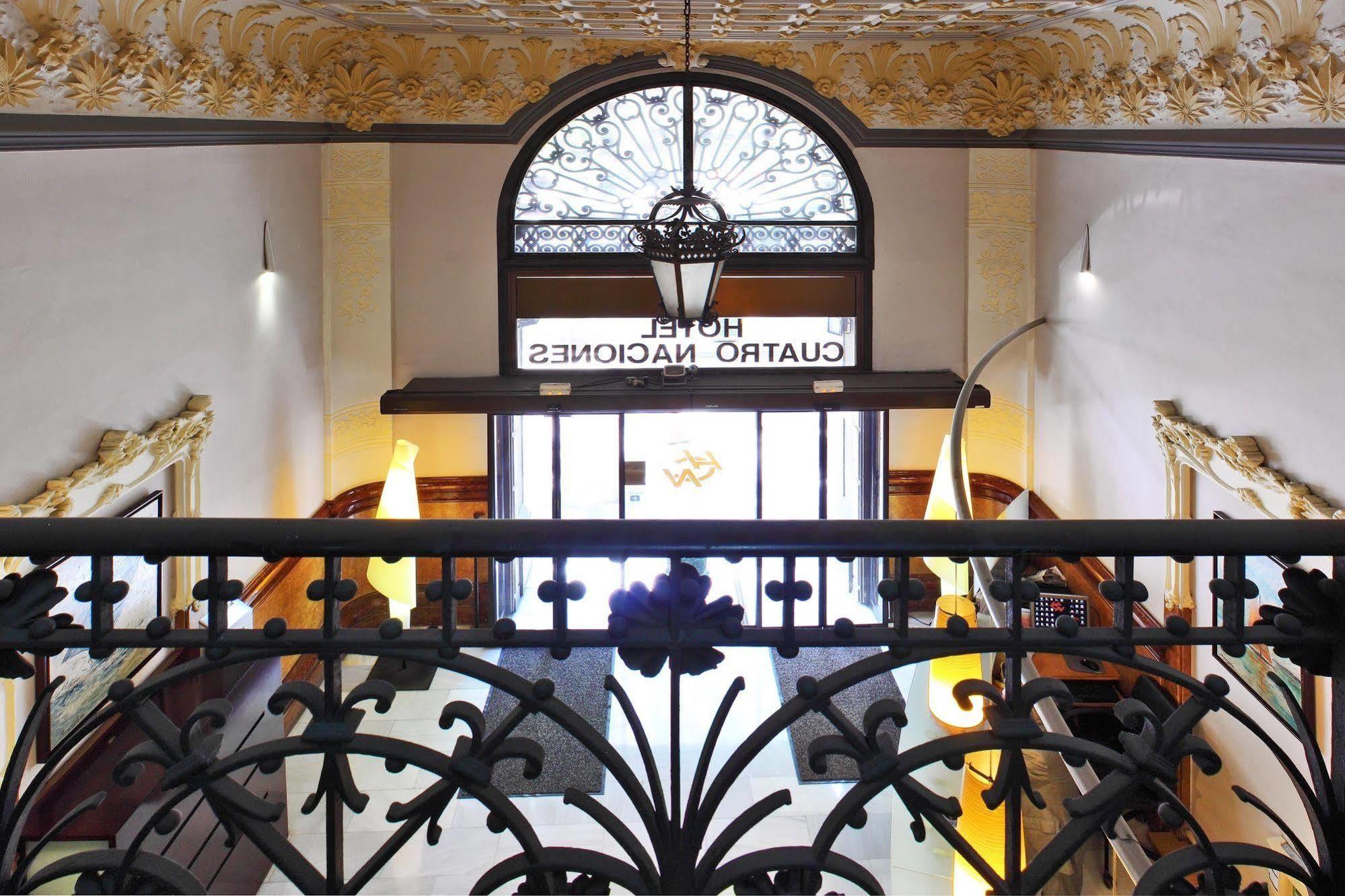 Cuatro Naciones Hotel