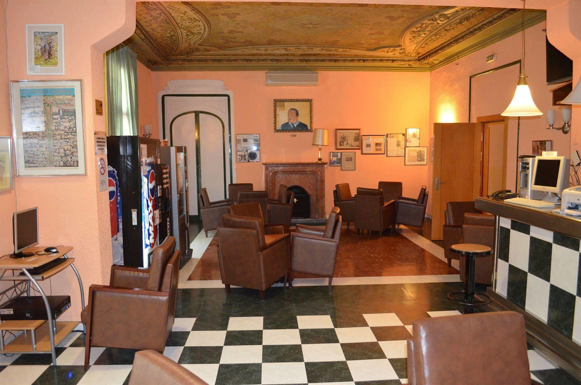 Cuatro Naciones Hotel