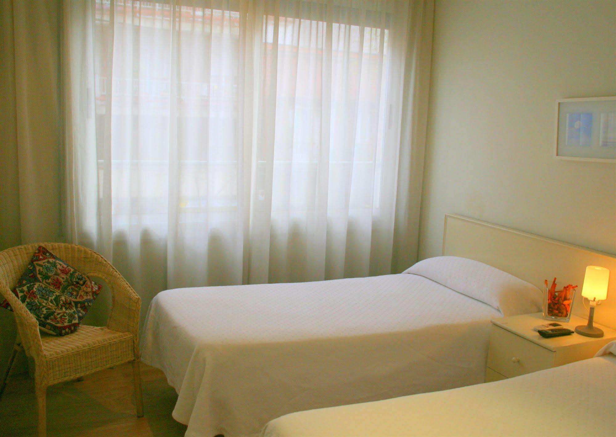 Bcnstop Sagrada Familia Apartahotel