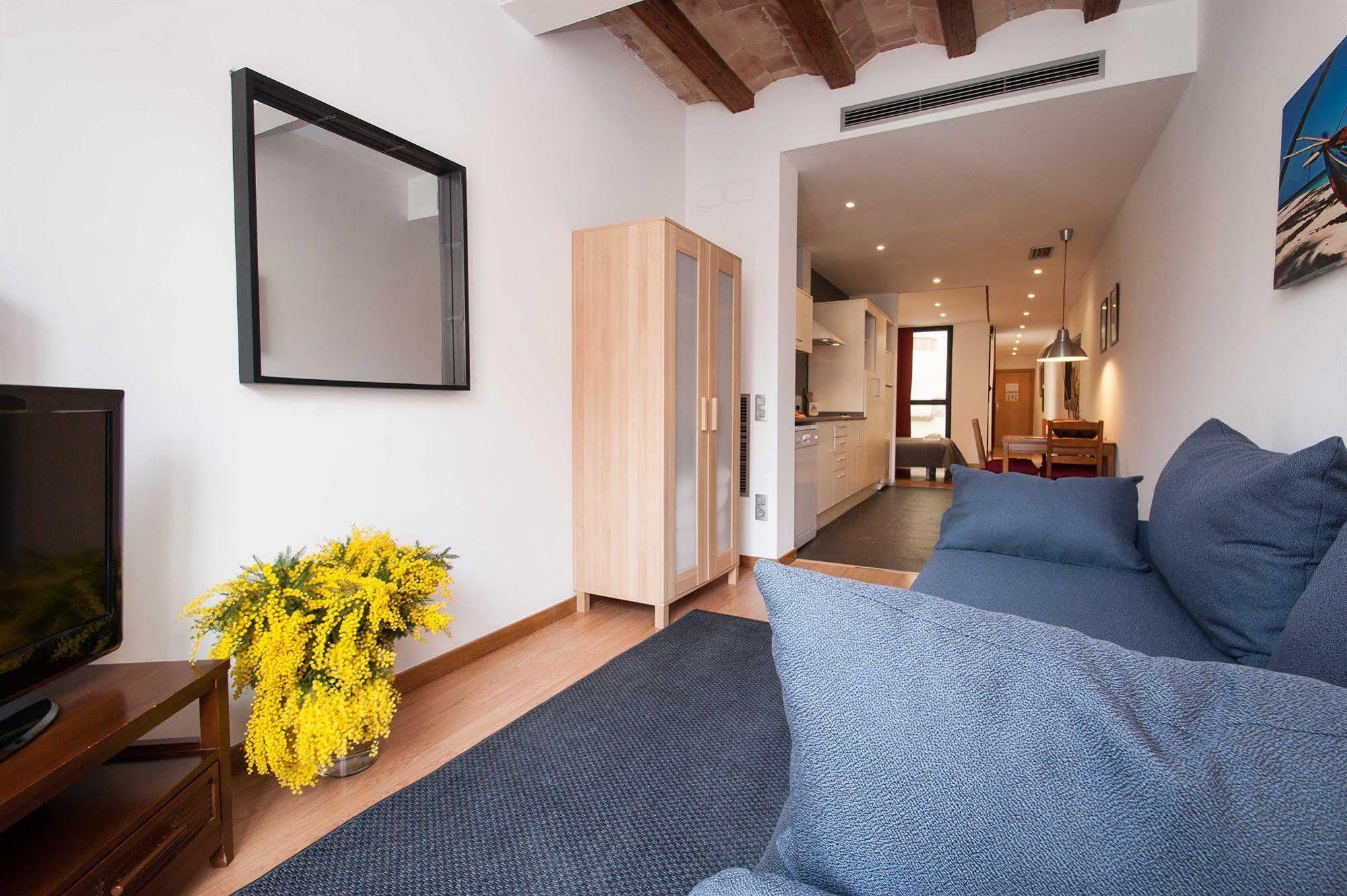 Short Group Liceu Serviced Apartamento
