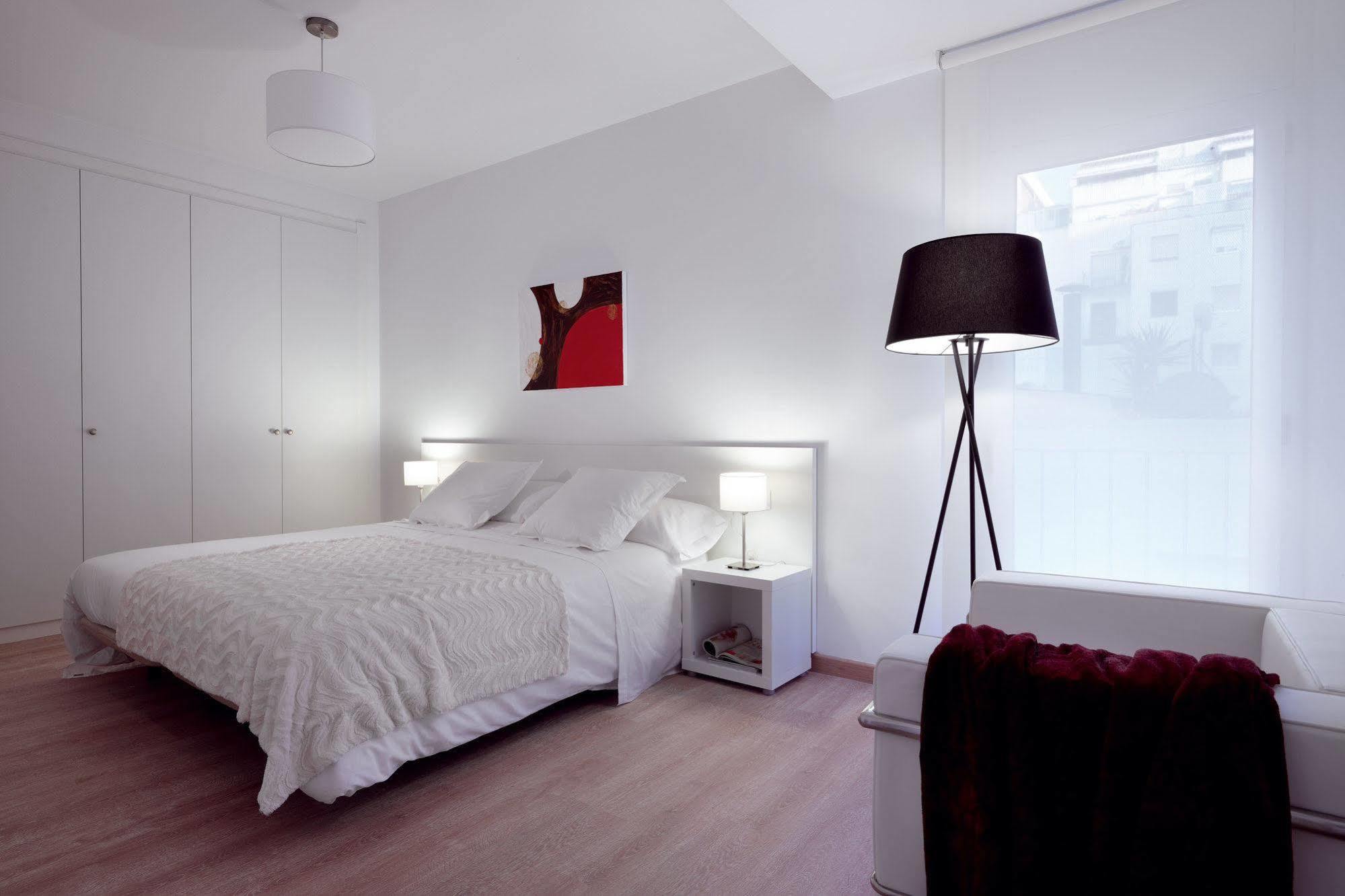 08028 Apartment
