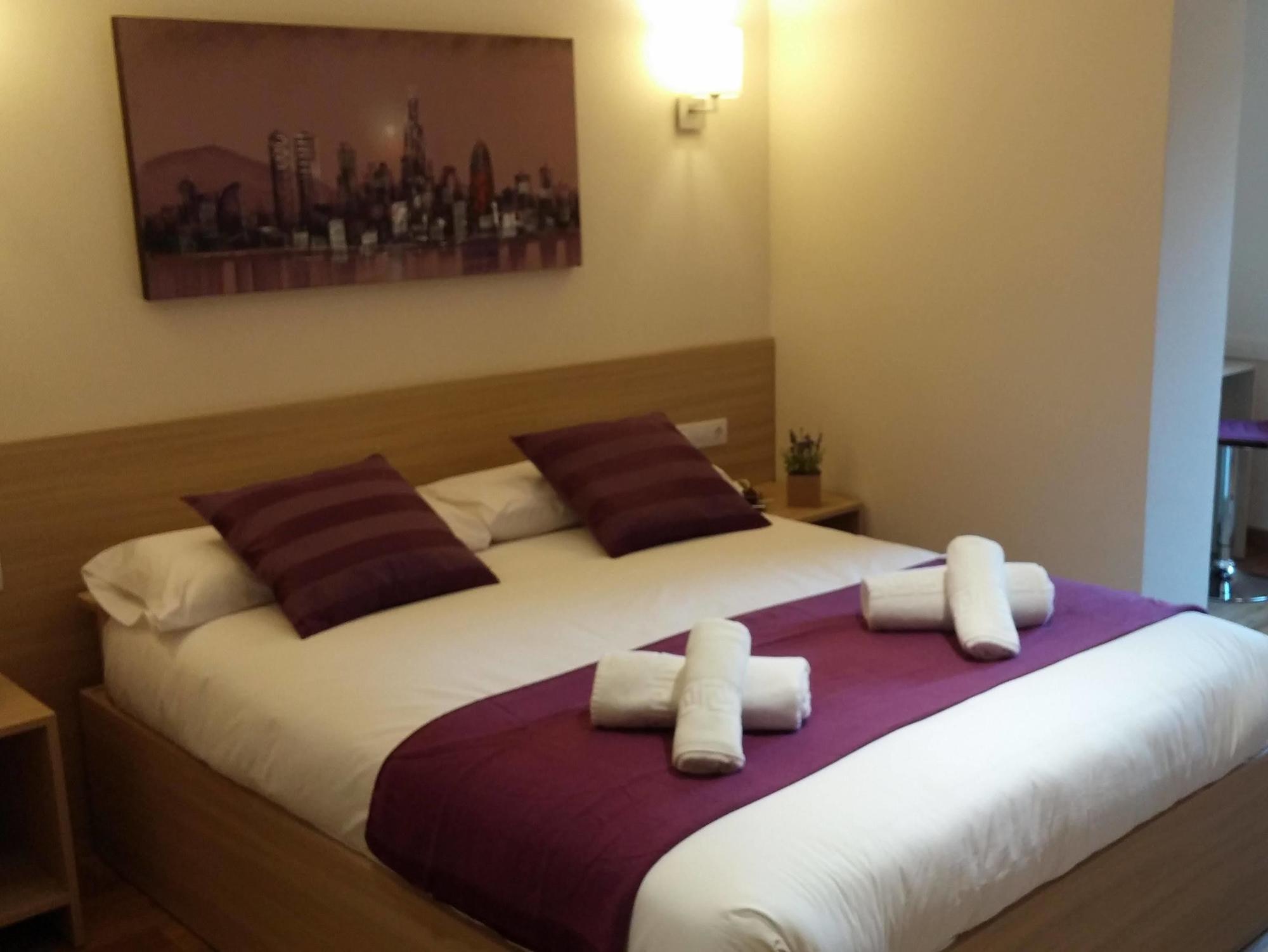 Guest house Travel Barcelona