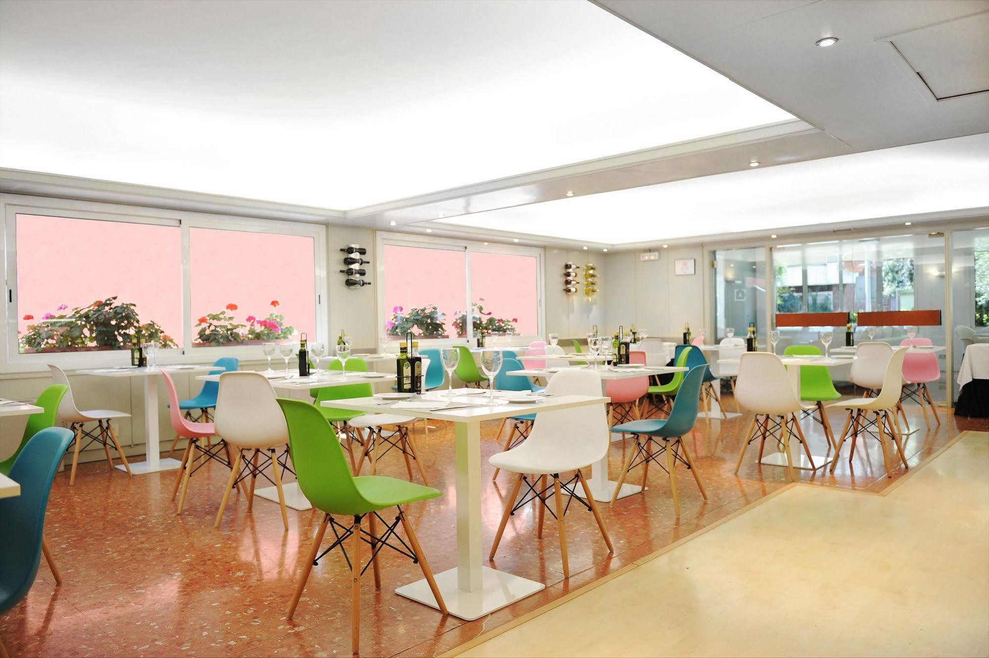 Tres Torres Atiram Hotel 3*