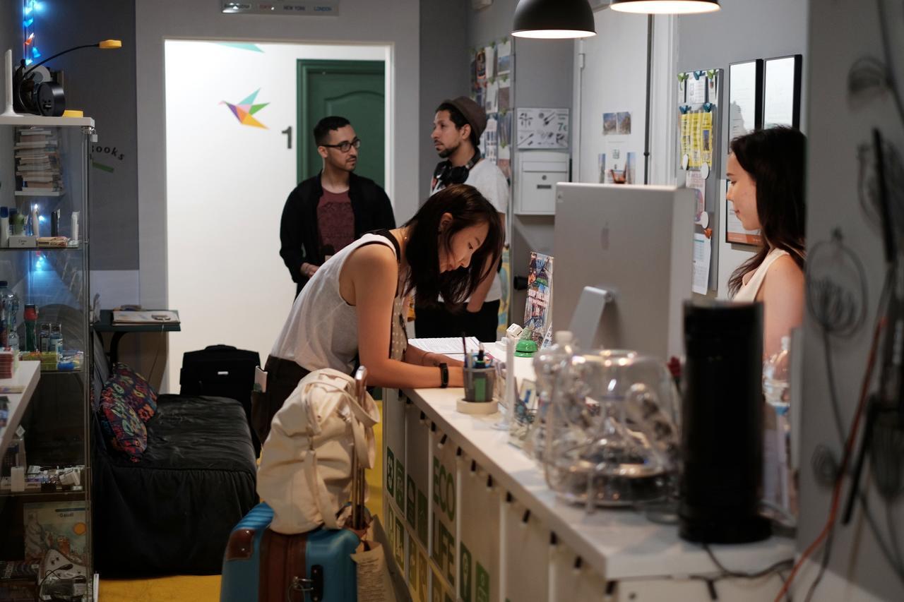 Hostal Sleep - Certified Eco Youth Barcelona