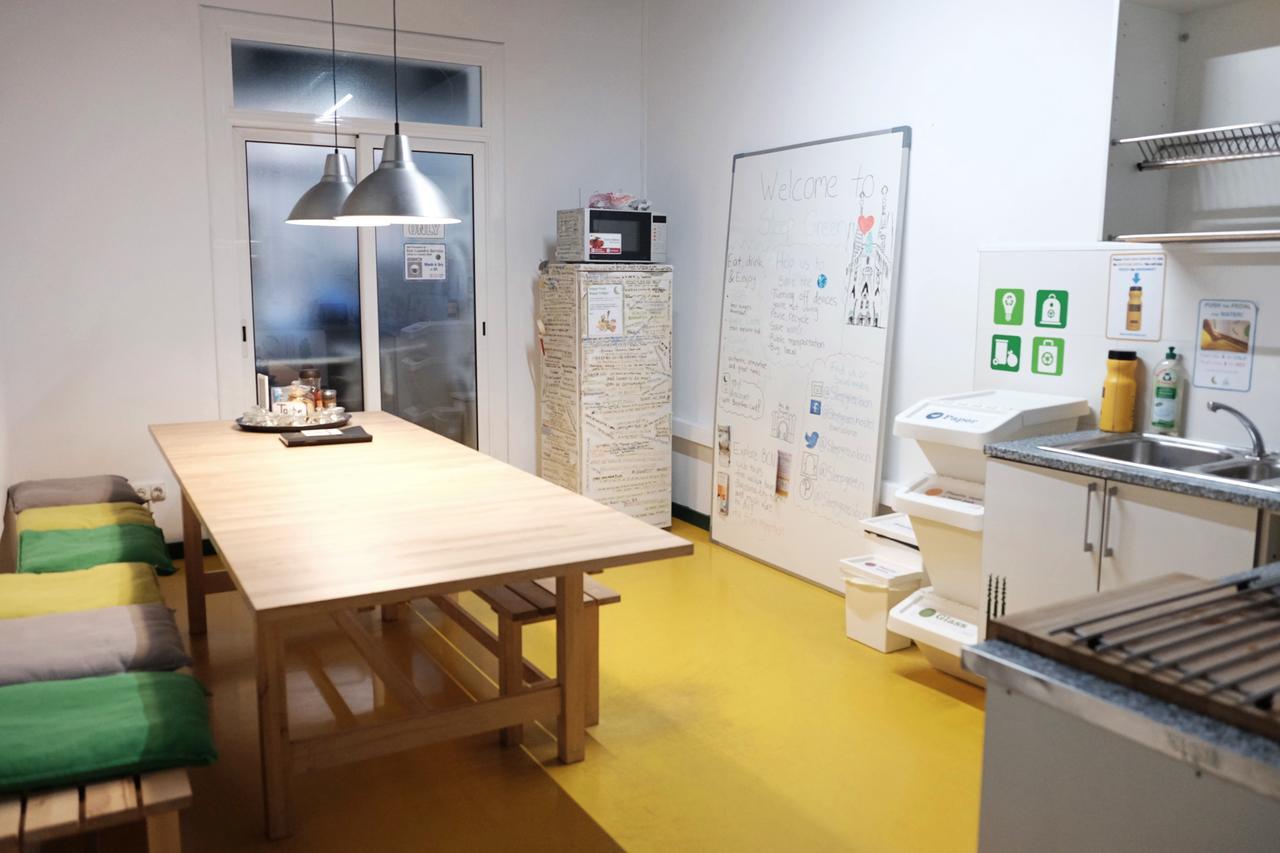 Sleep - Certified Eco Youth Hostal Barcelona