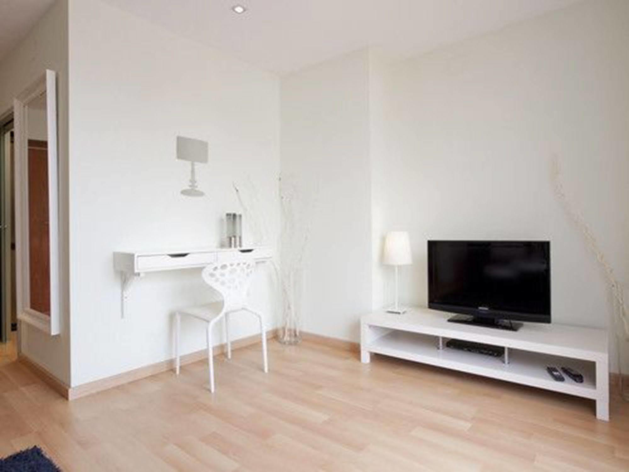 Rent Near Plaza De Cataluña *