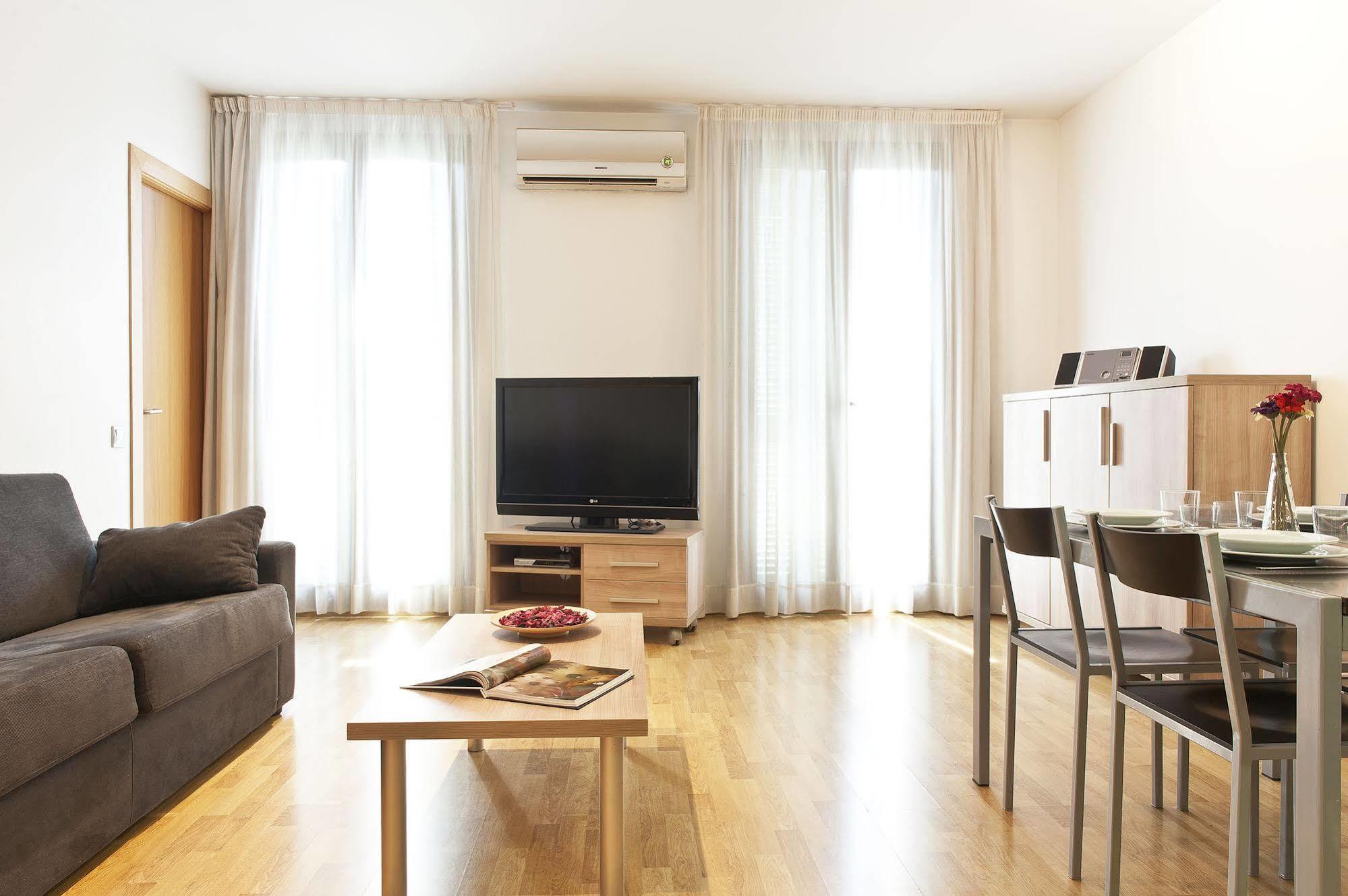 Apartment Mh S. Familia Barcelona