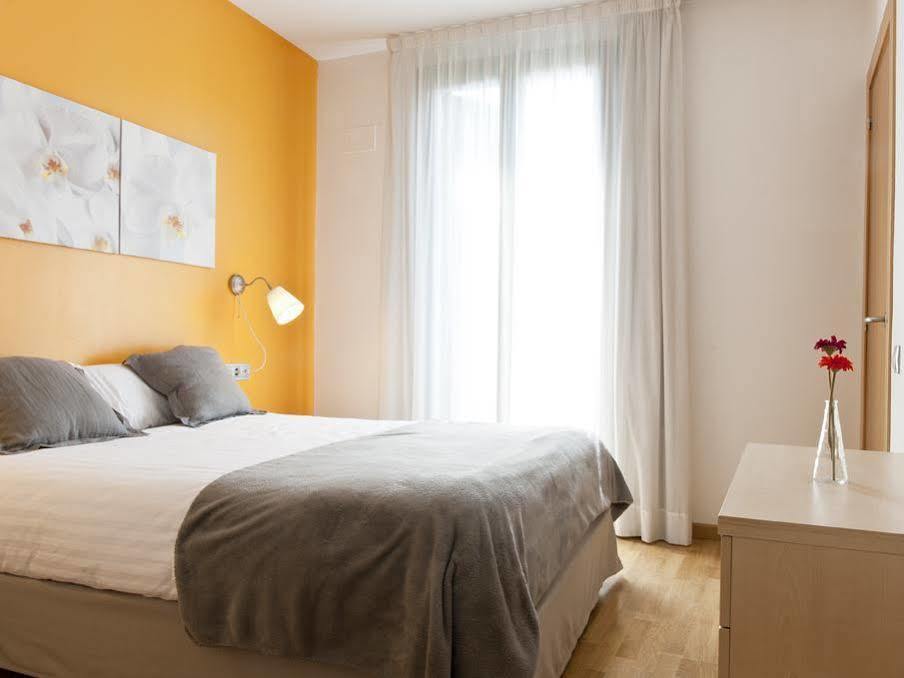 Apartment Mh S. Familia *