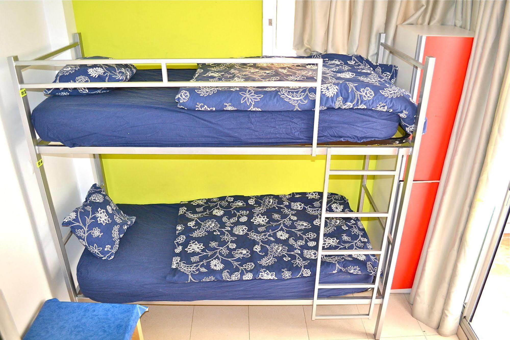 Hostel Onefam Sants