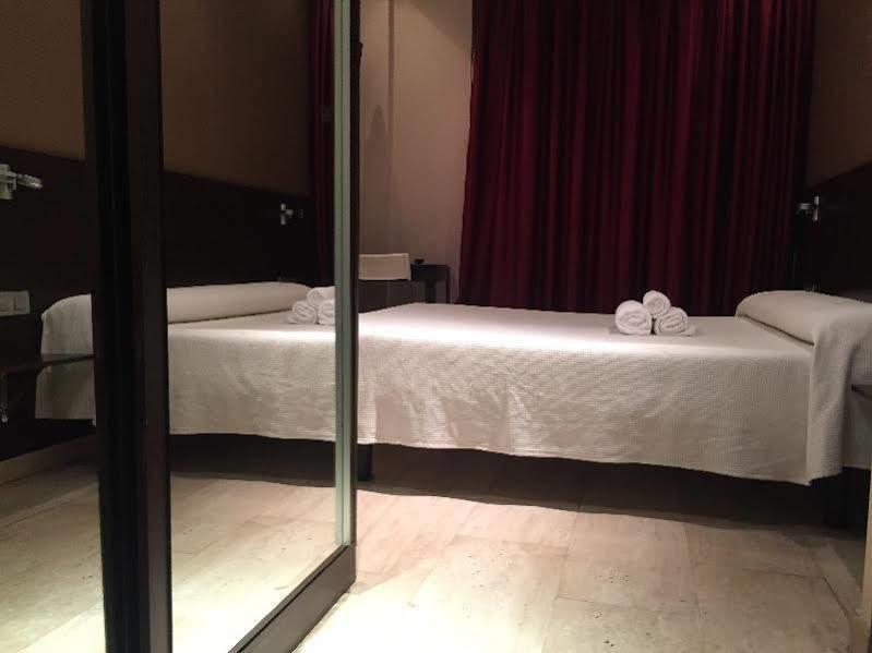 Numa Brio Aparthotel 4*