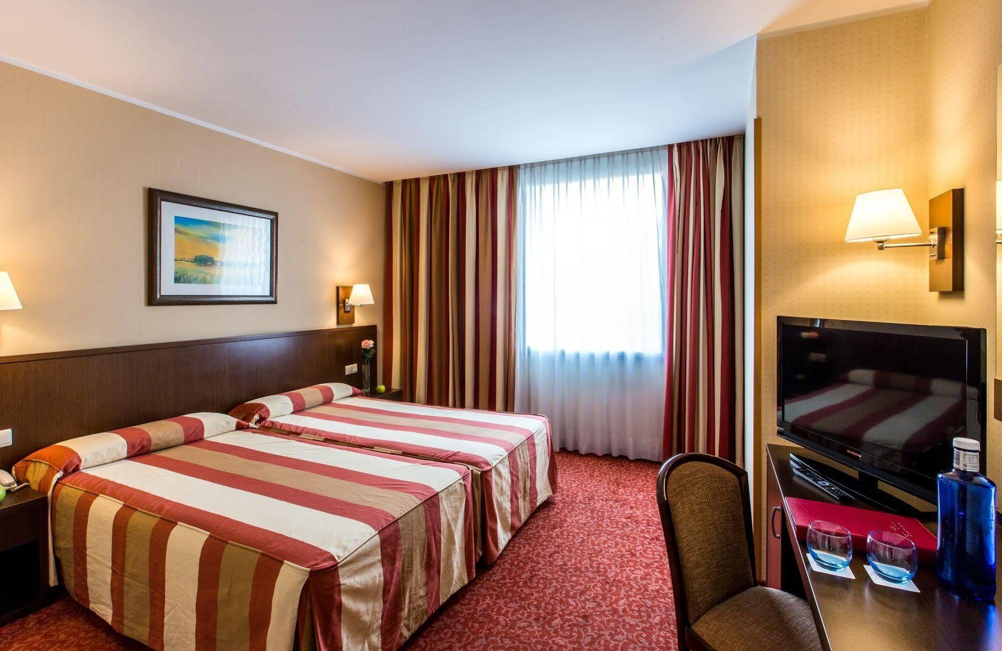 Leonardo Gran Via Hotel 3*