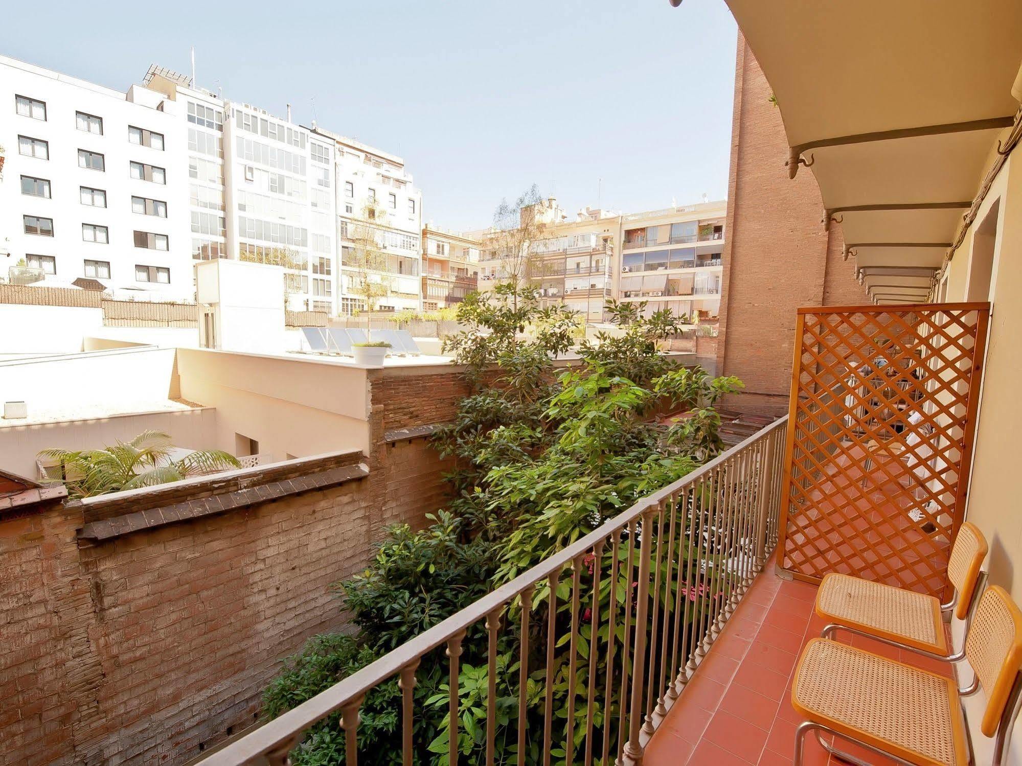 Pensión Casp House