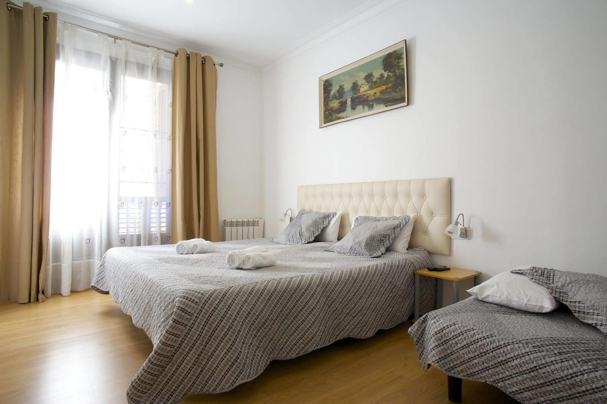 Casp House 3*