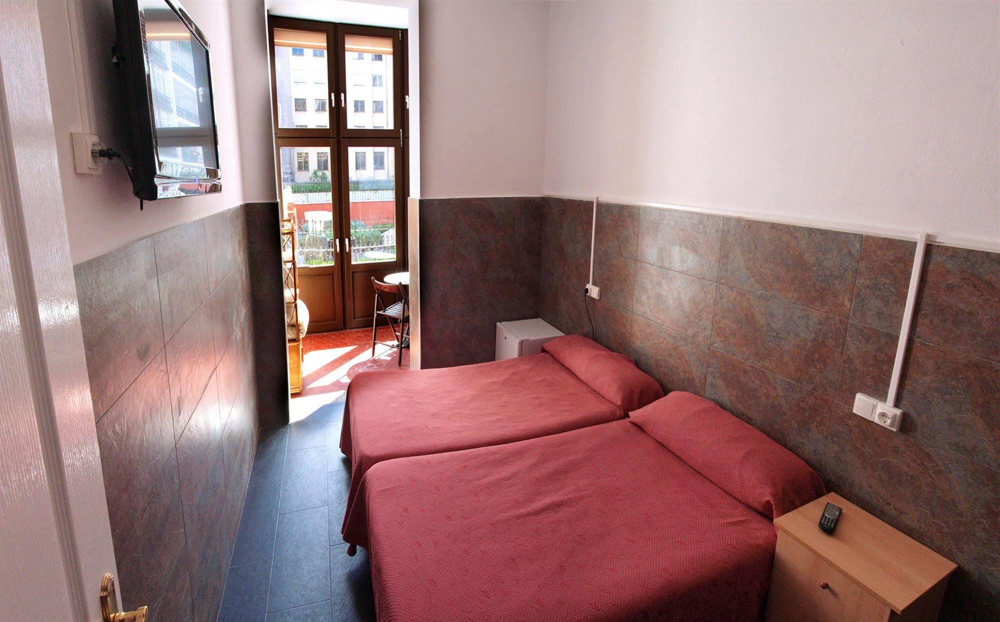 Lenin Guest house Barcelona