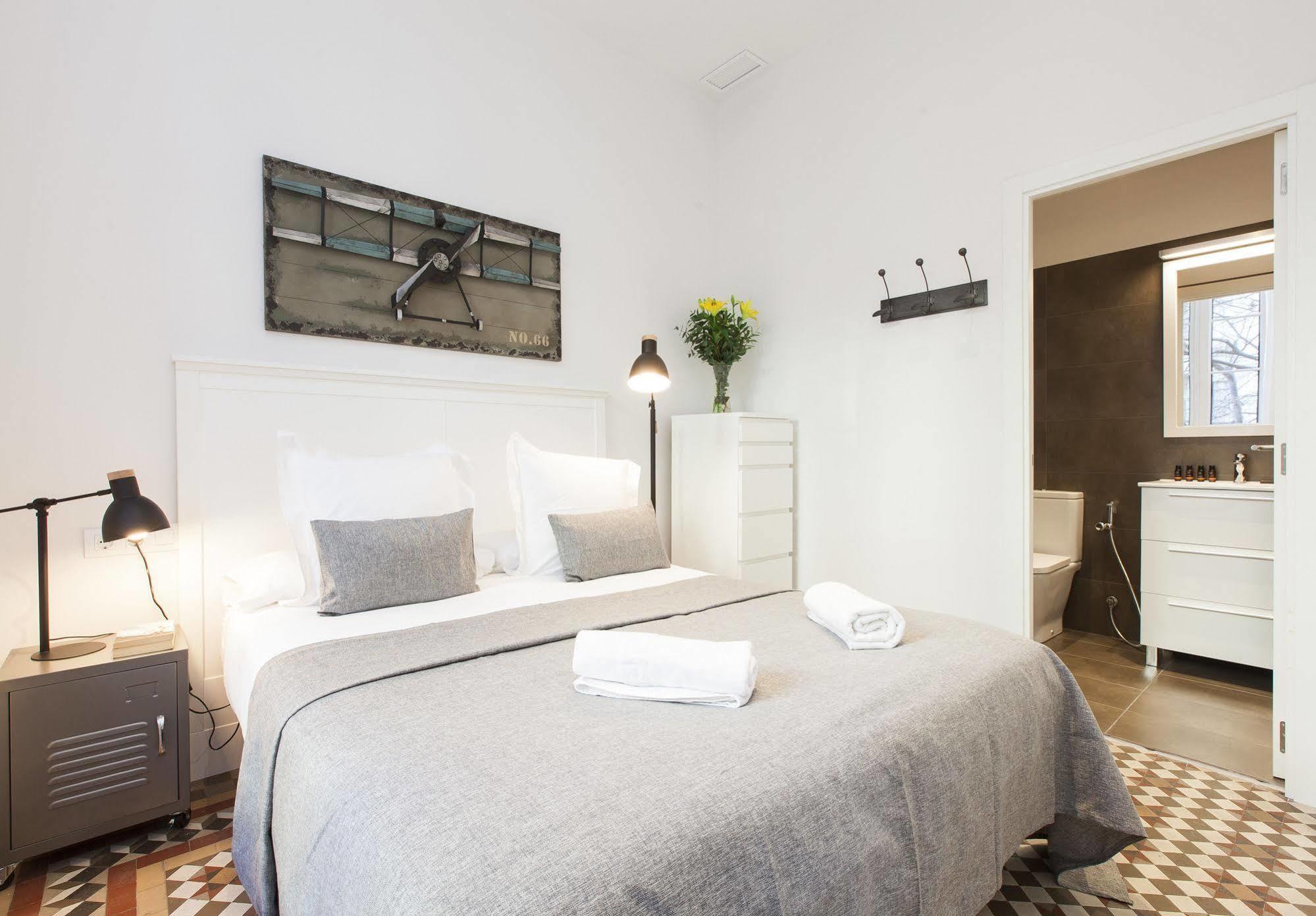 Apartamento Aspasios Urquinaona Design Barcelona