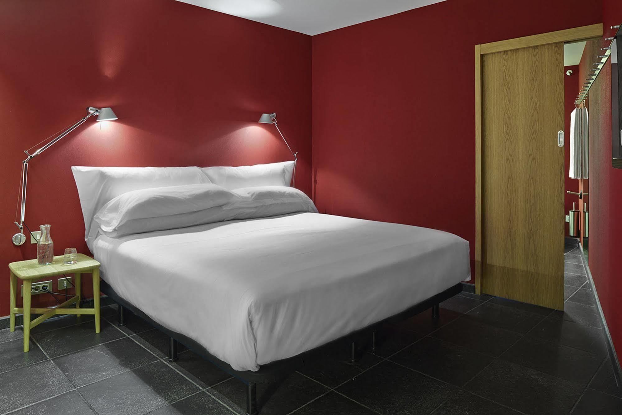 Hotel Casa Camper 4*