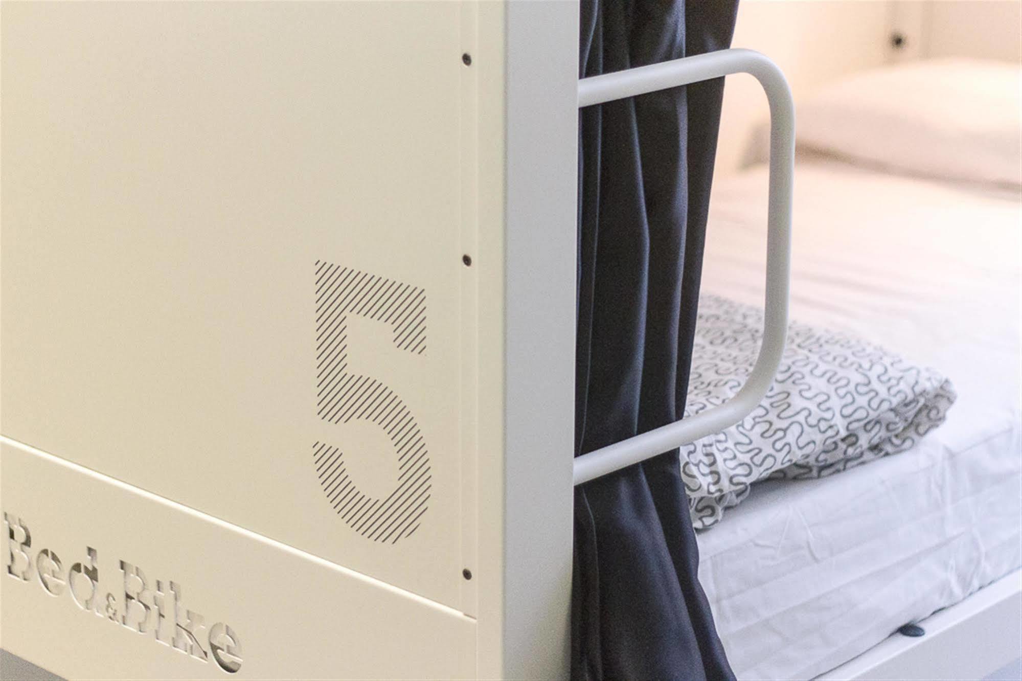 Bed & Bike Hostal *
