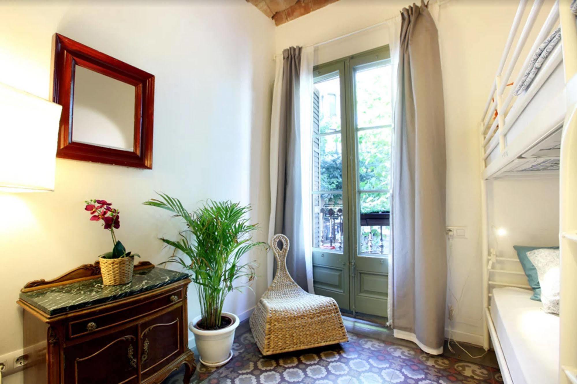 Primavera Hostal Barcelona