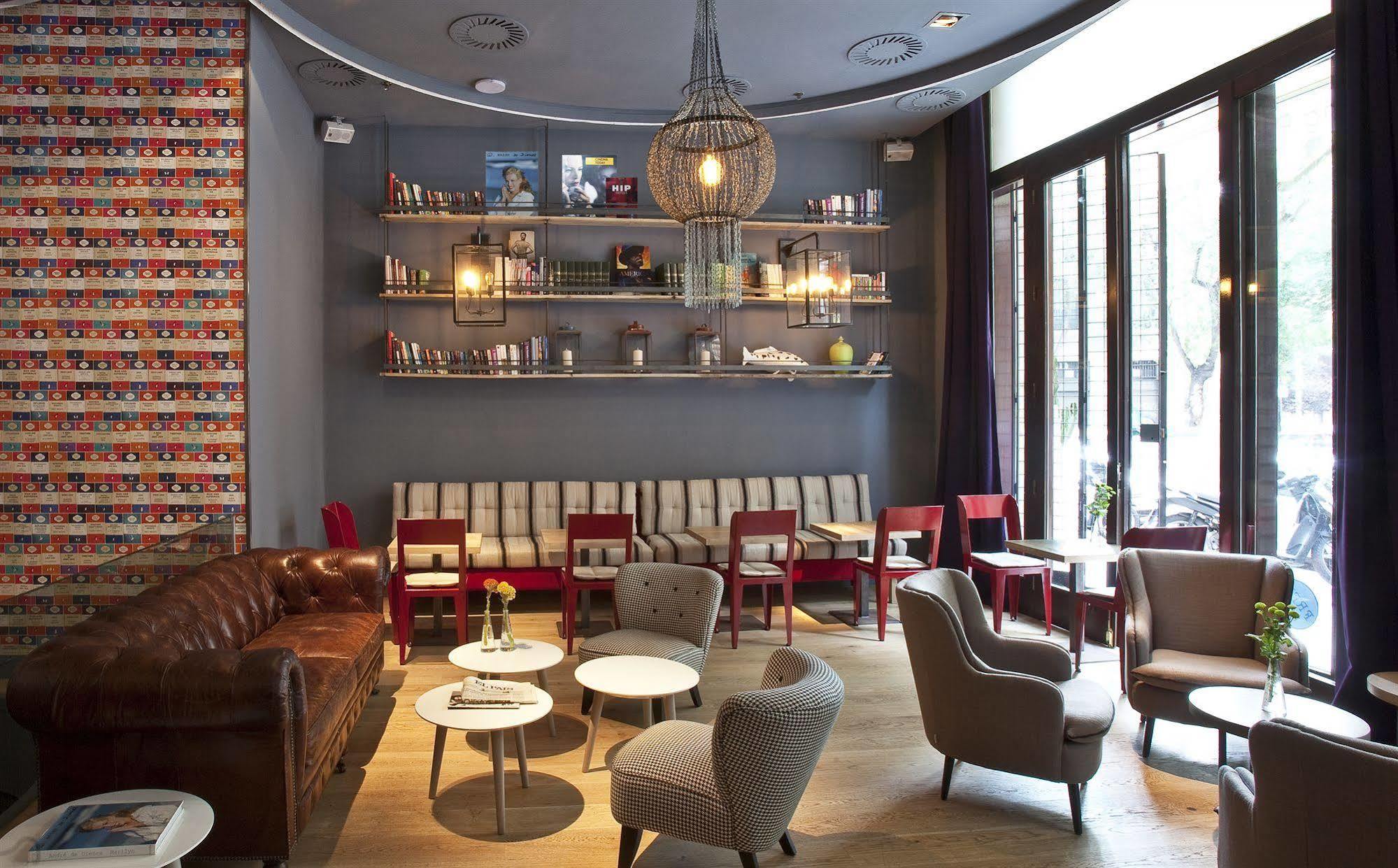 Chic & Basic Born Boutique 3* Barcelona