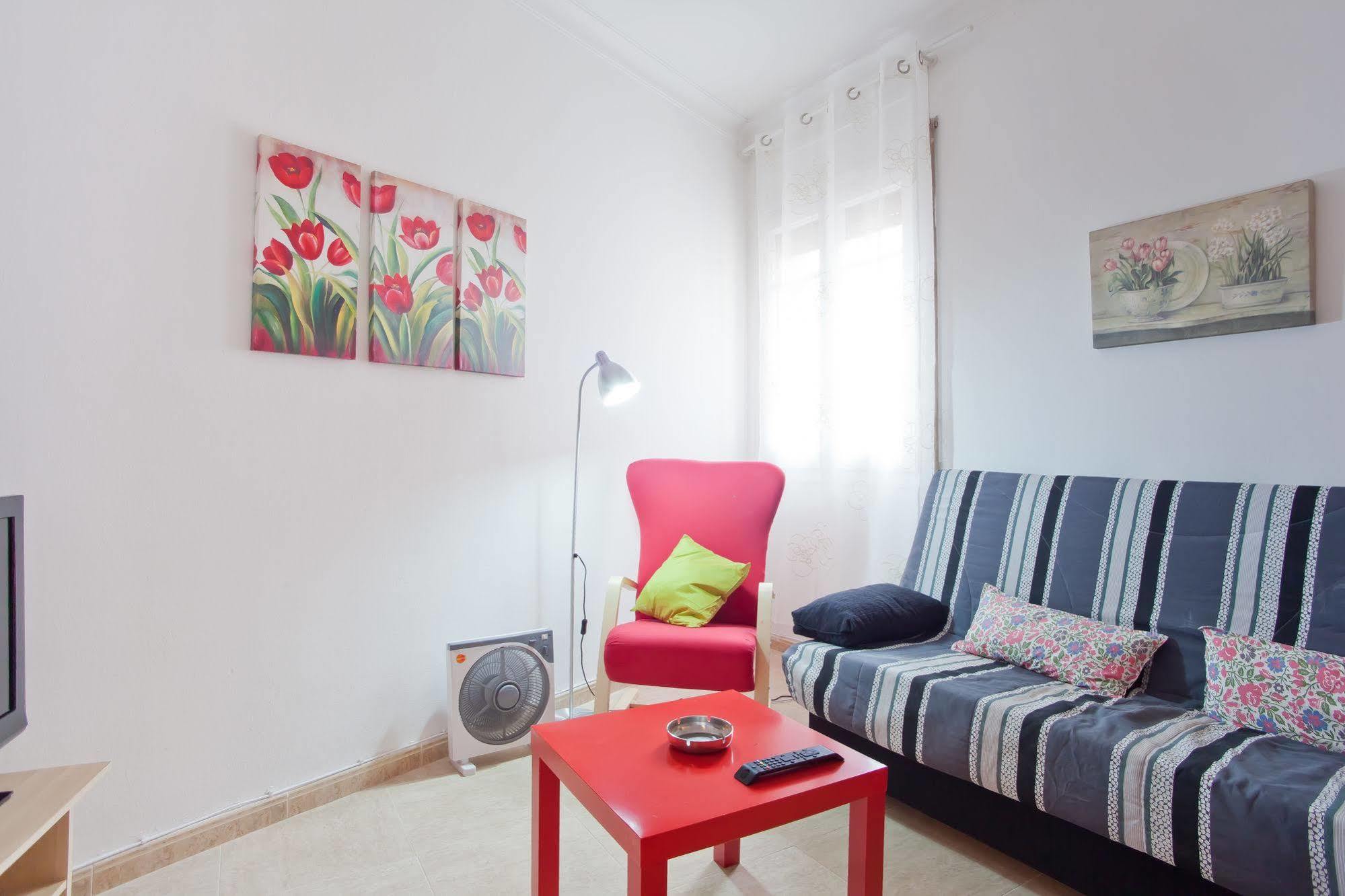 Tarradellas Sants Estació Apartamento *