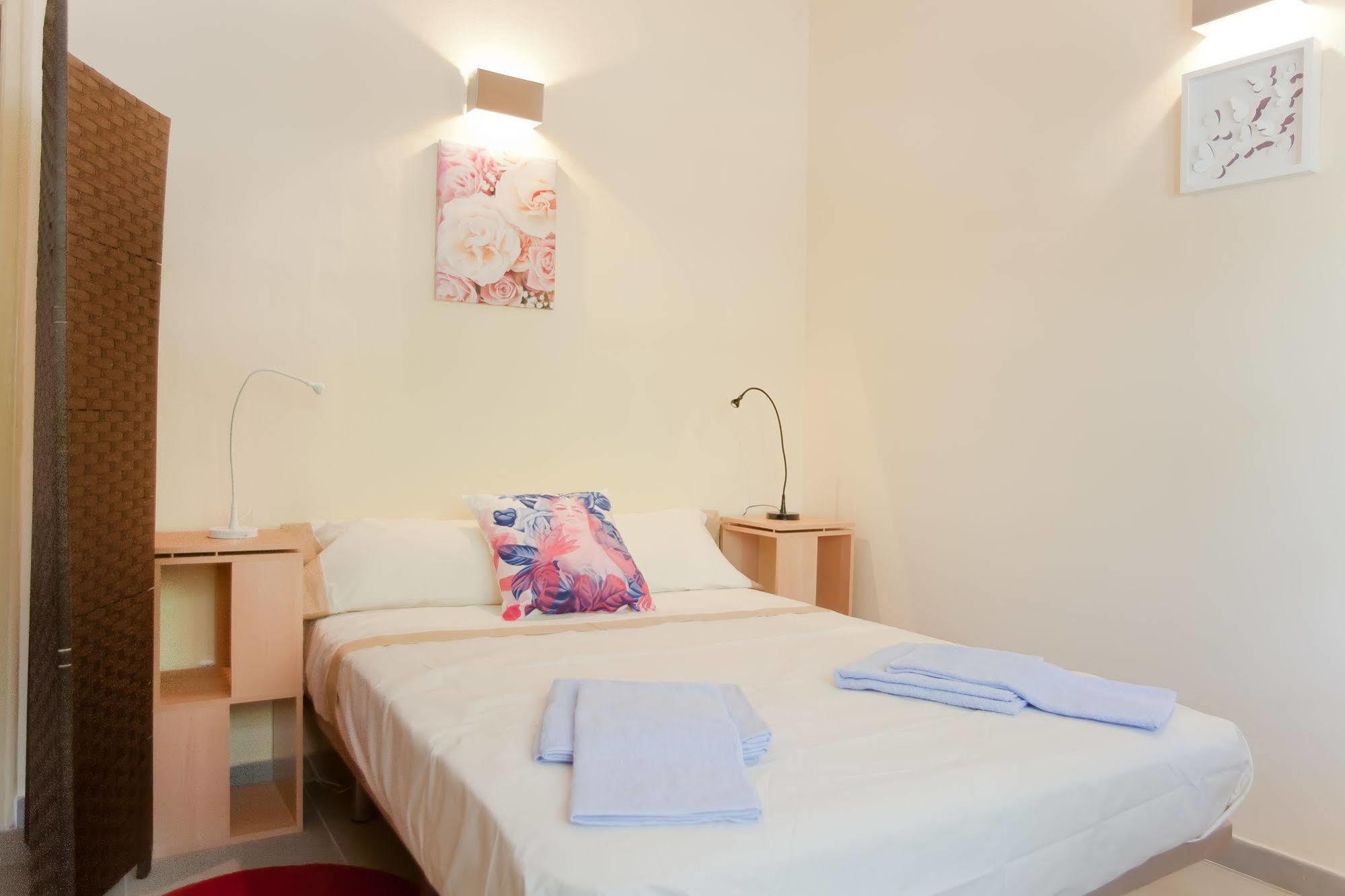 Tarradellas Sants Estació Apartamento *