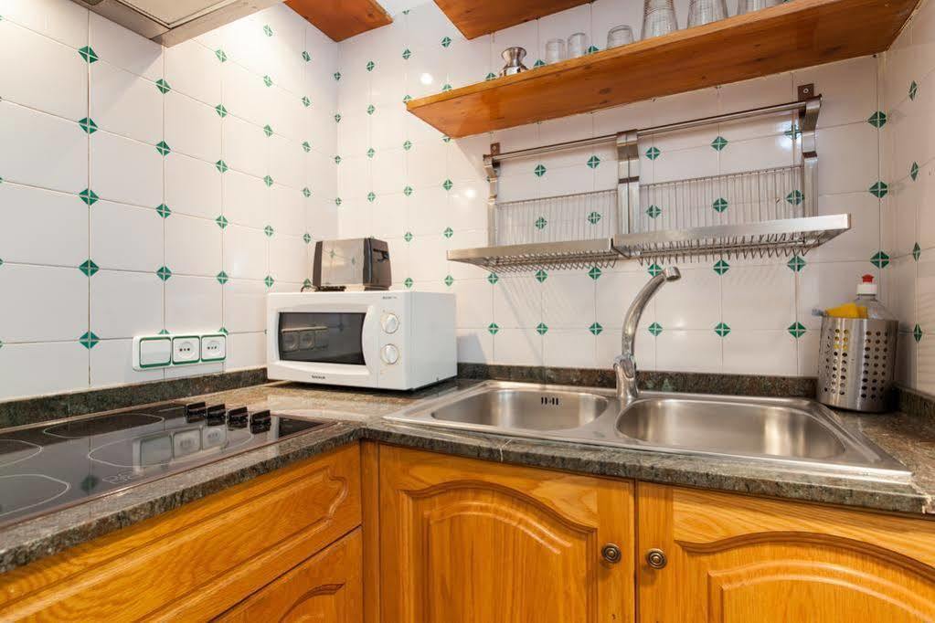 Flateli Borrell Apartamento