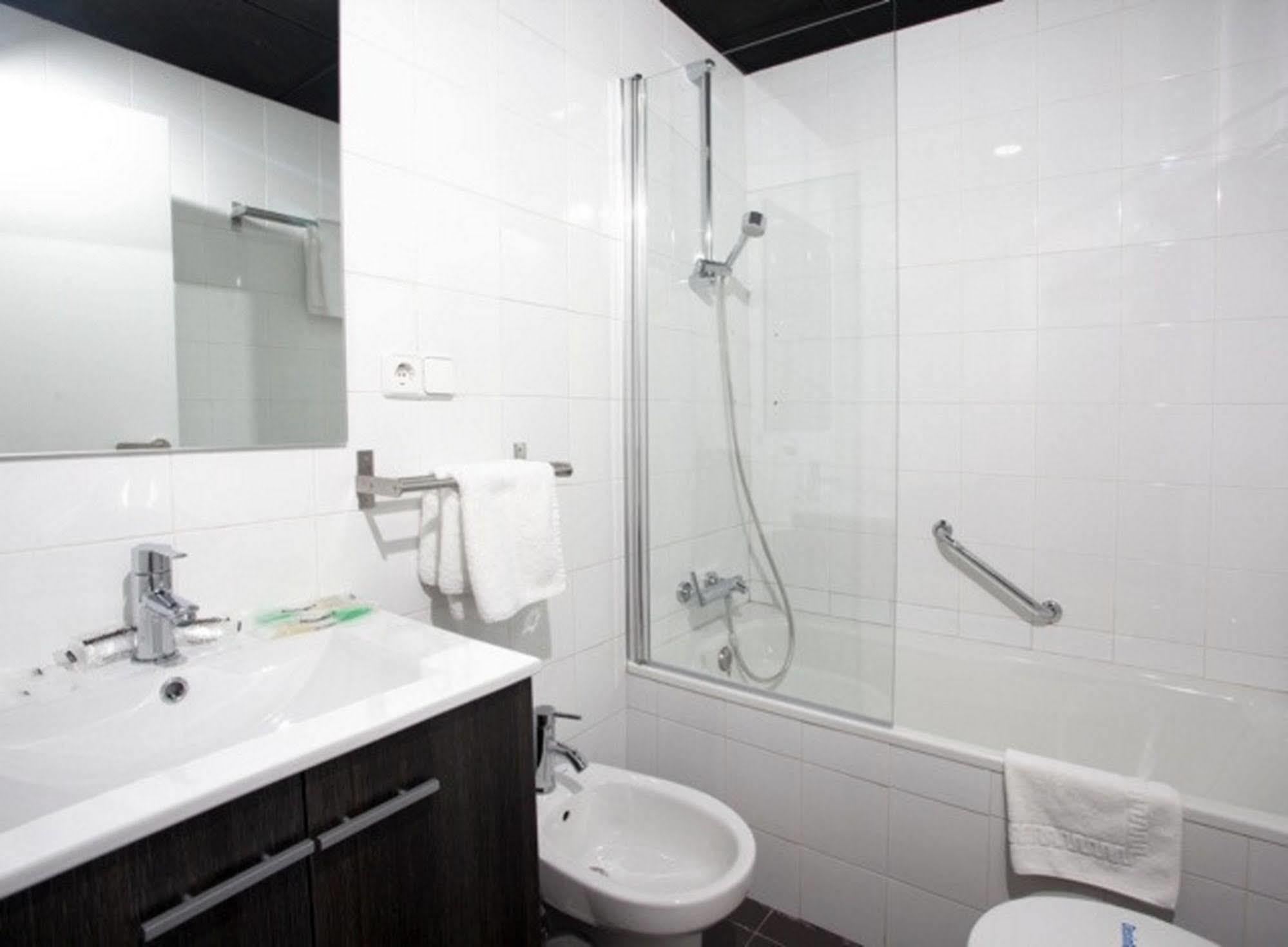 Barna House Hotel 2*
