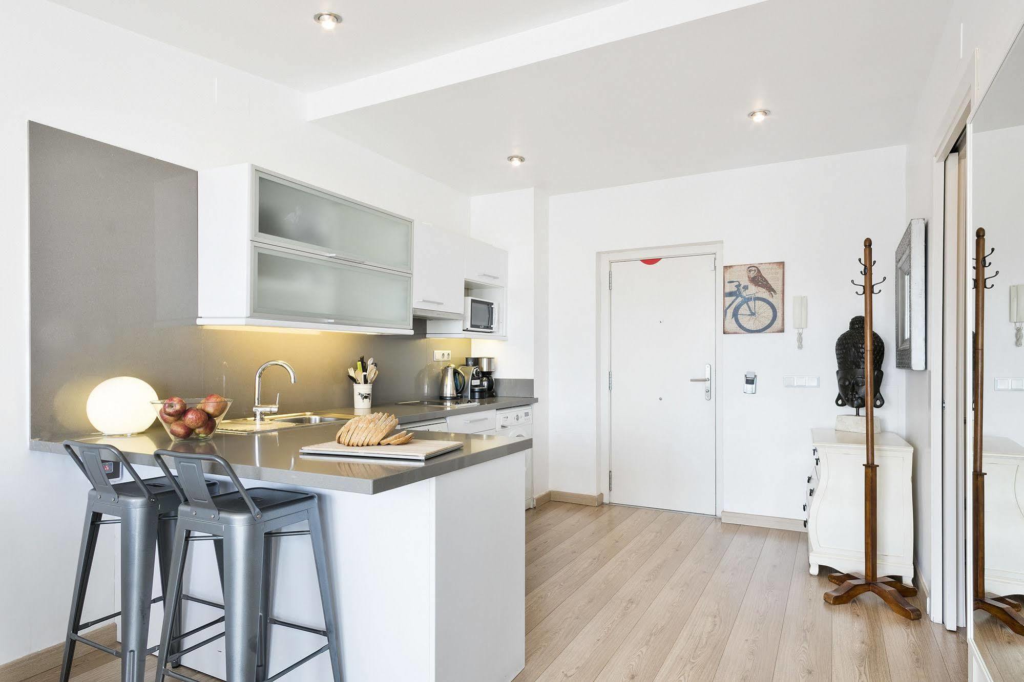 Aspasios Ramblas Apartamento *