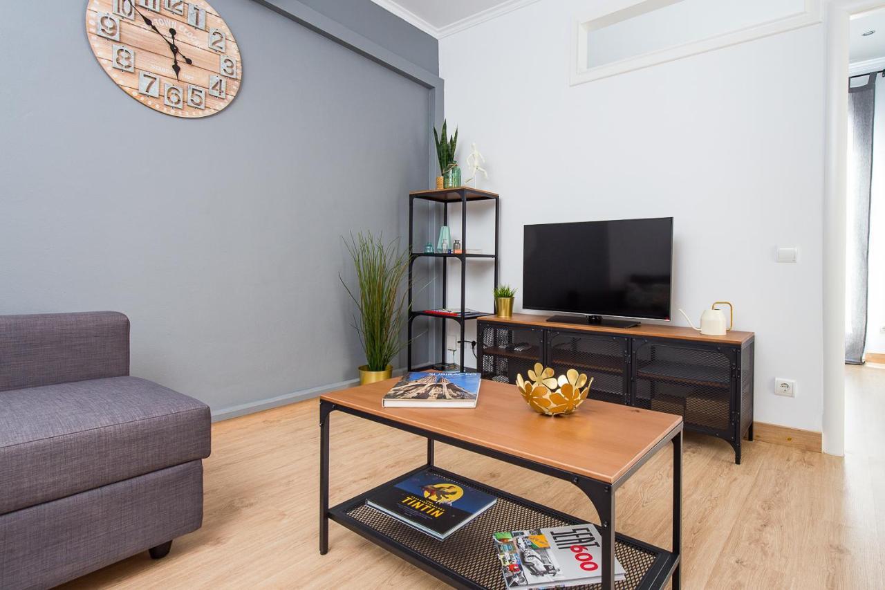 Lovely And Convenient Sagrada Familia Apartment *