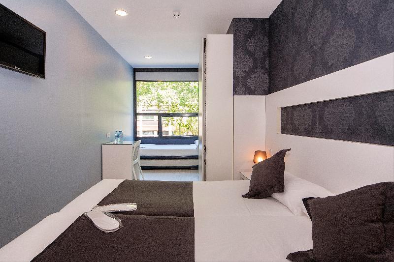 Hotel Barna House 2*