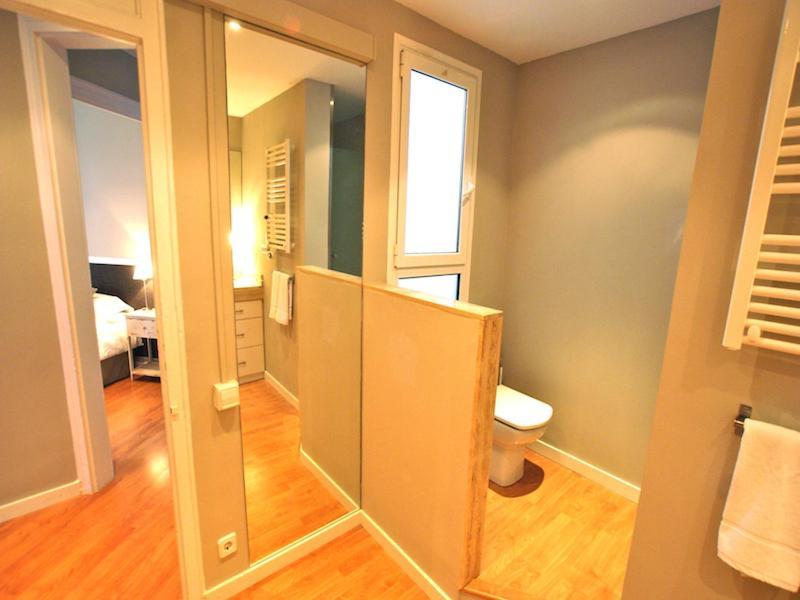 555 Bcn Apartment