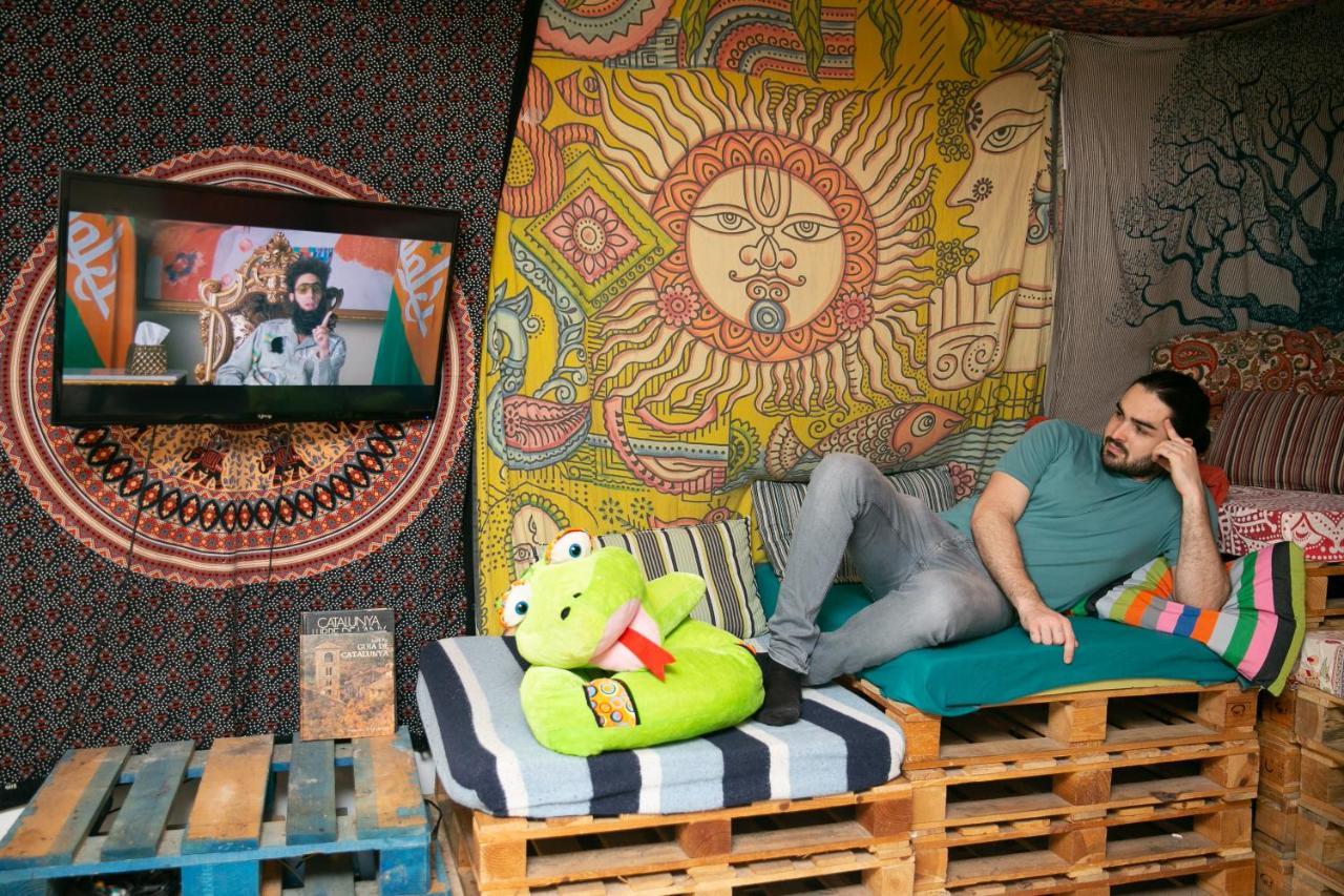 Rocket Gracia Hostal *