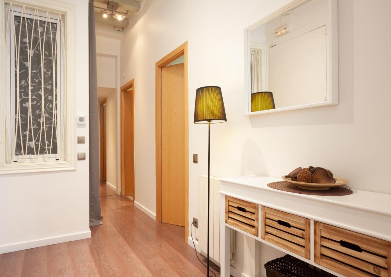 Rent Ramblas * Barcelona