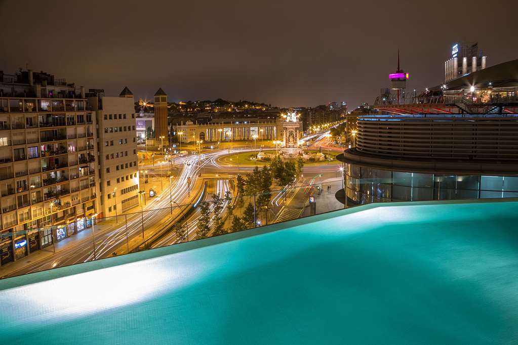 B Hotel