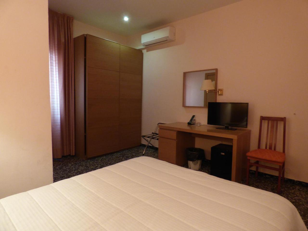 Hotel Cuatro Naciones