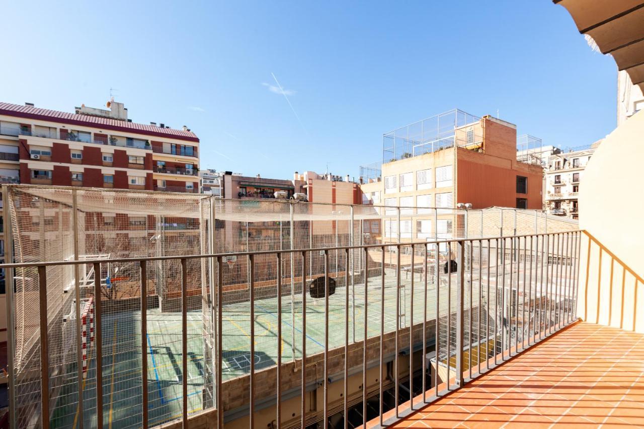 Akira Flats Urgell * Barcelona