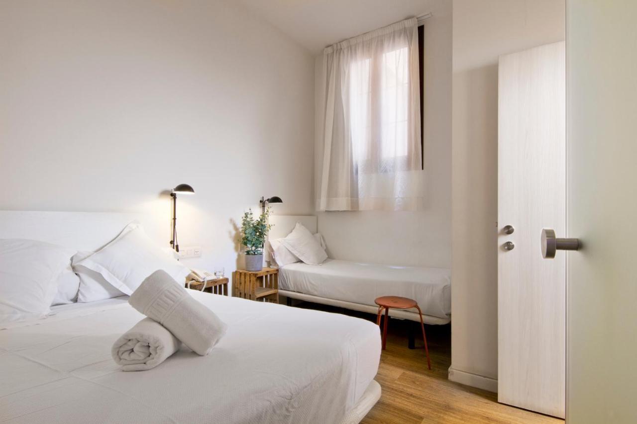 Som Nit Born 3* Barcelona